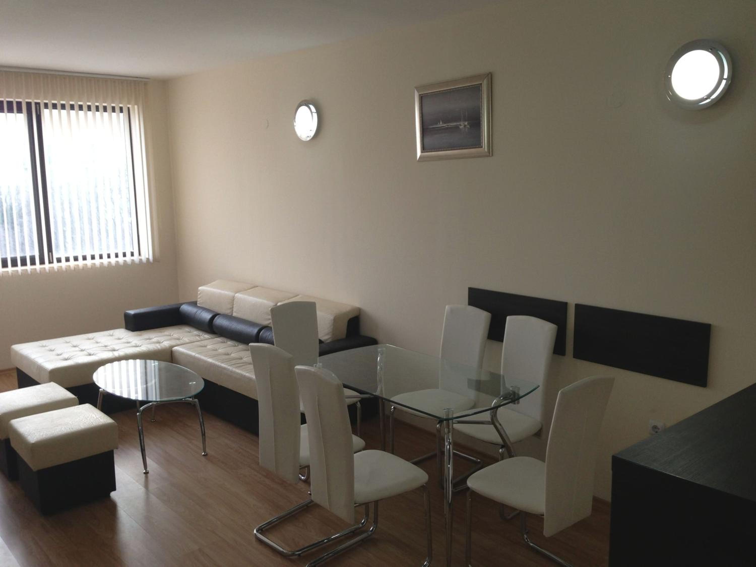 Dilov Apartments in Yalta Golden Sands