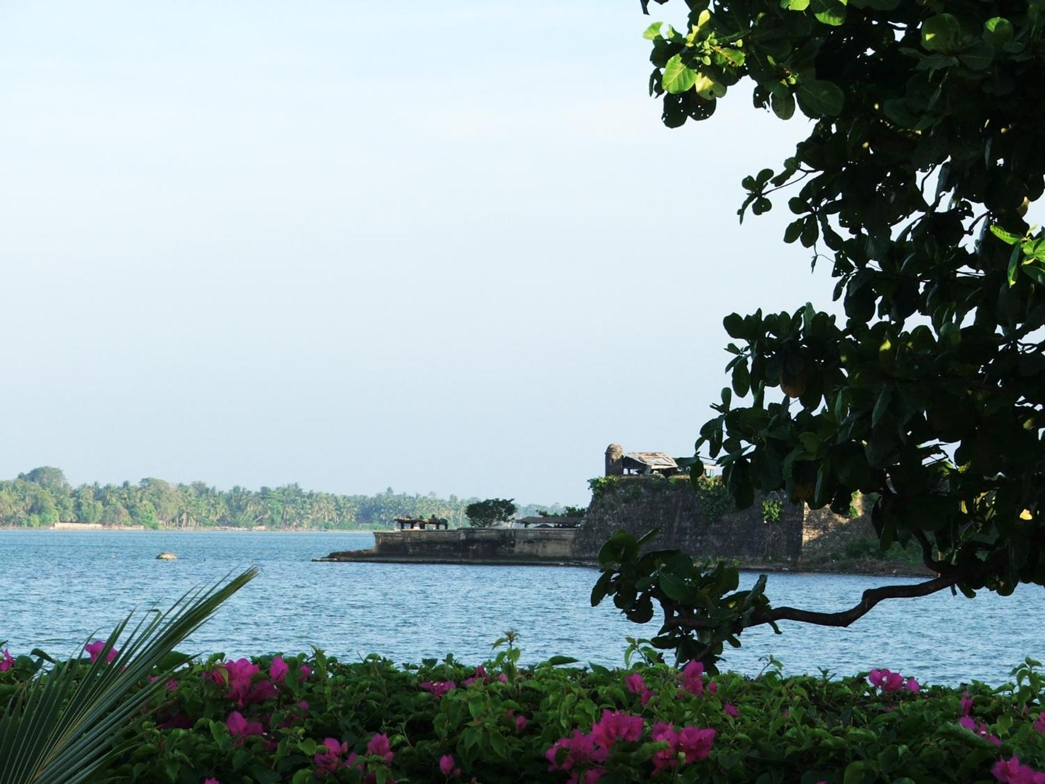 15LMD Villa in Front of the Lagoon view 3