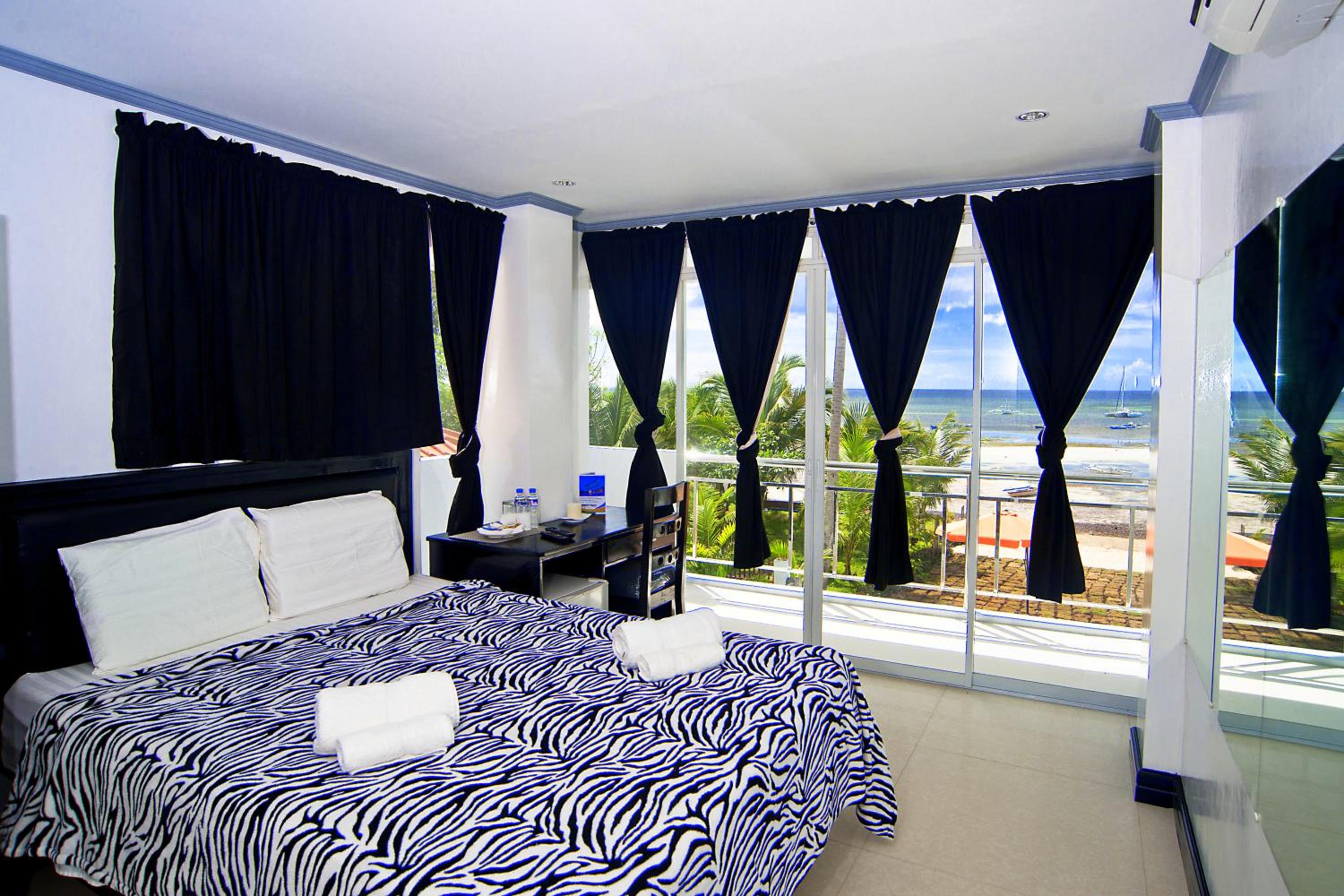 Bohol South Beach Hotel
