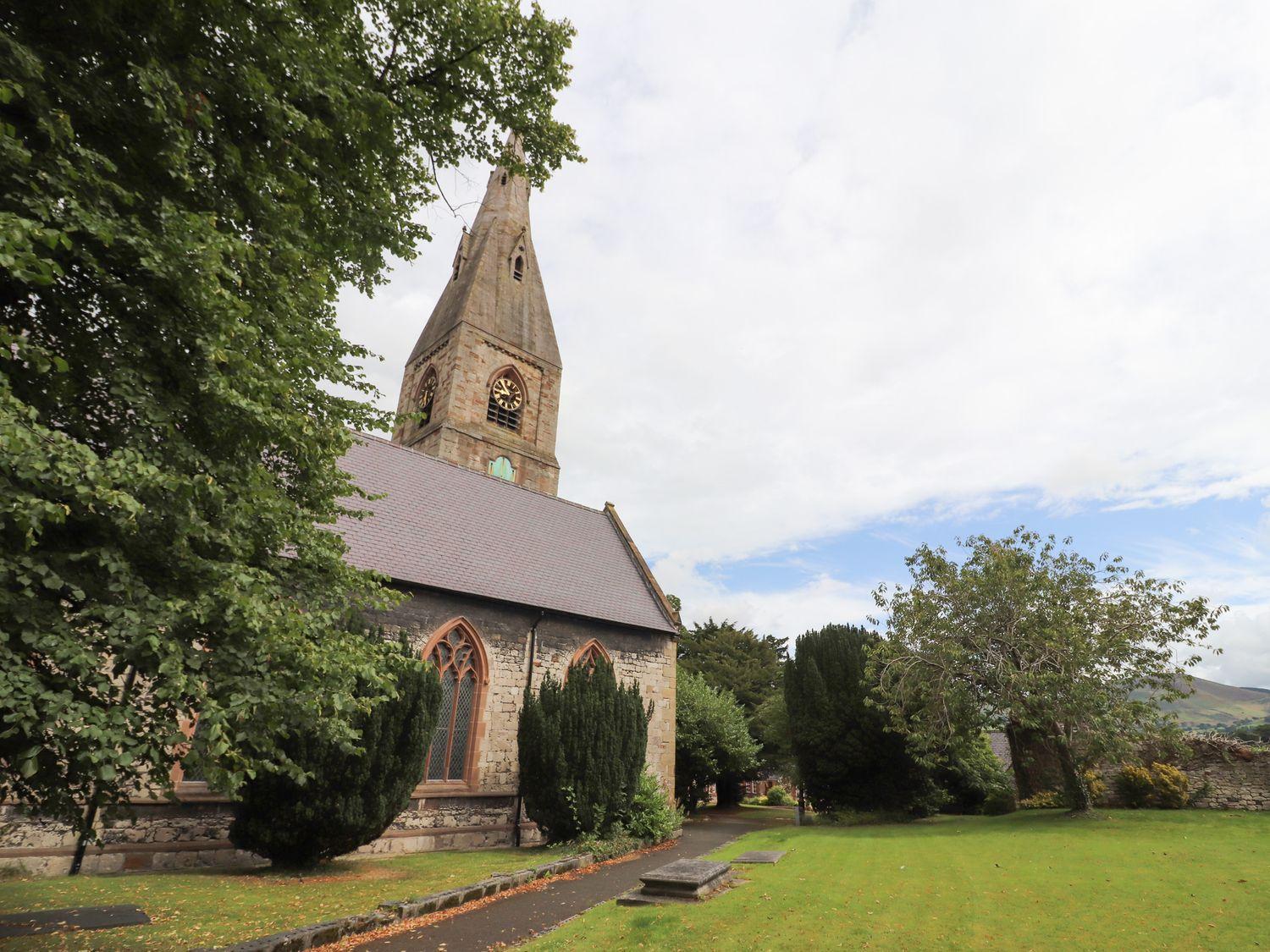 Photo 48