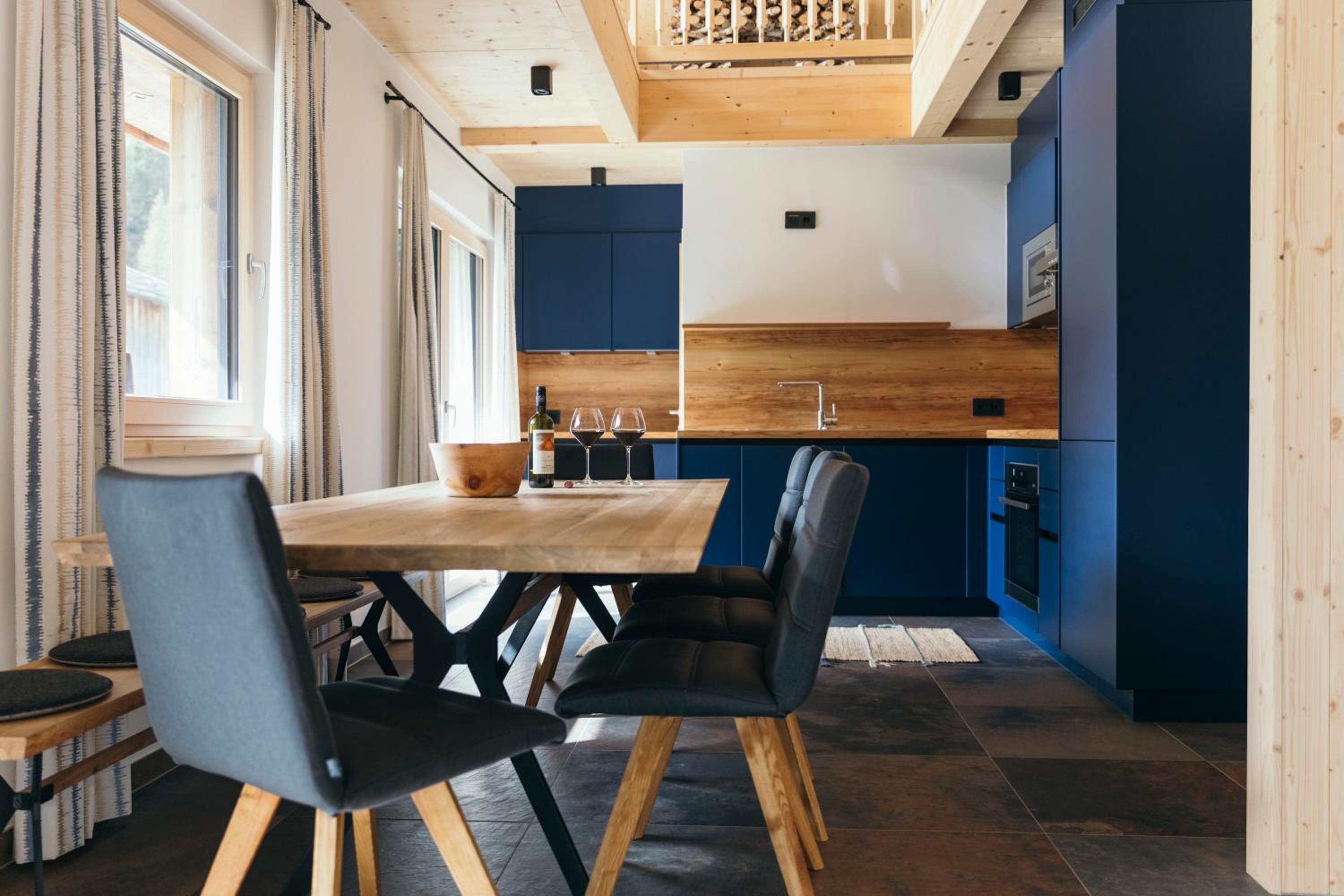 Ferienhaus Alpen Lodge und die Gams