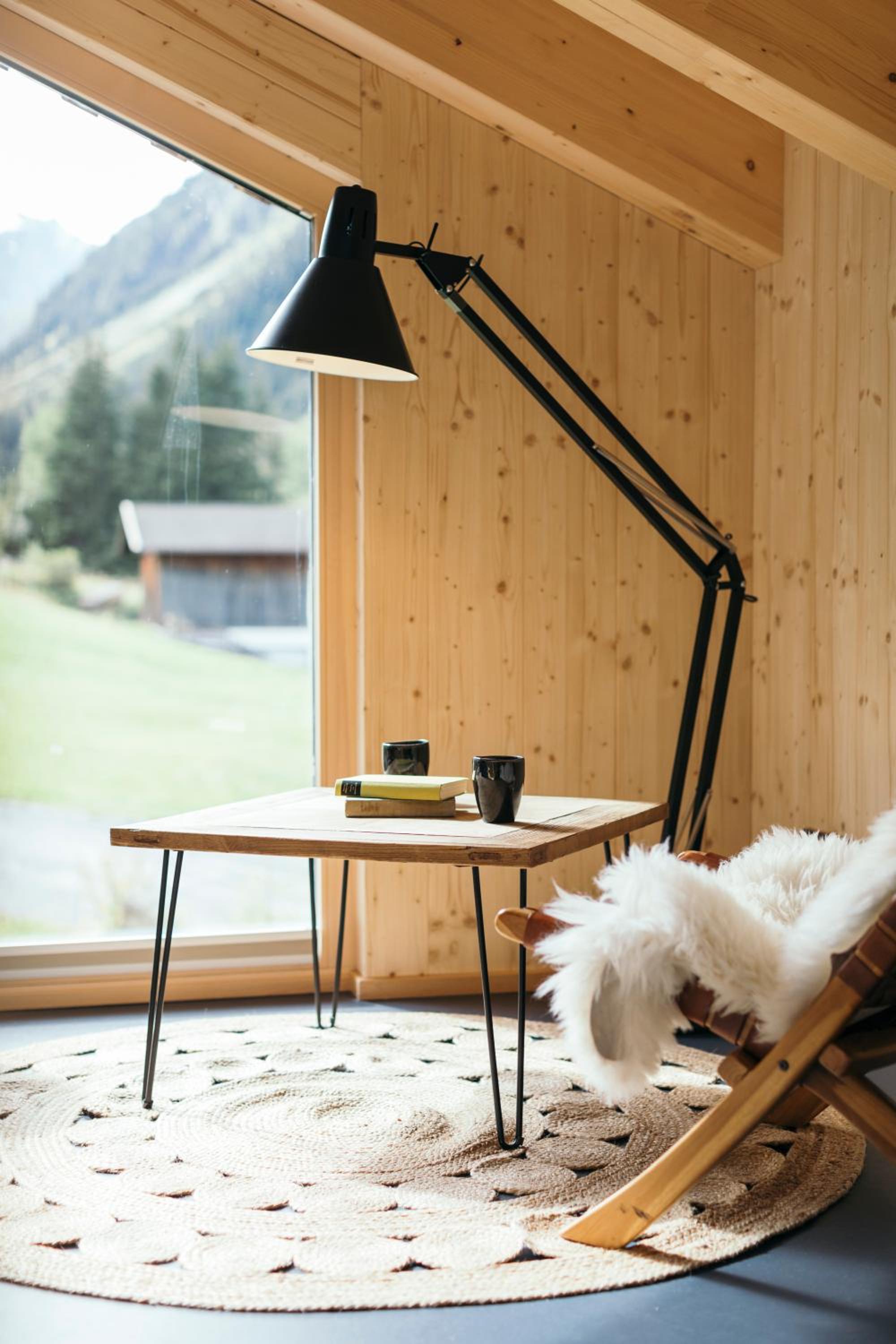 Ferienhaus Alpen Lodge und die Gams