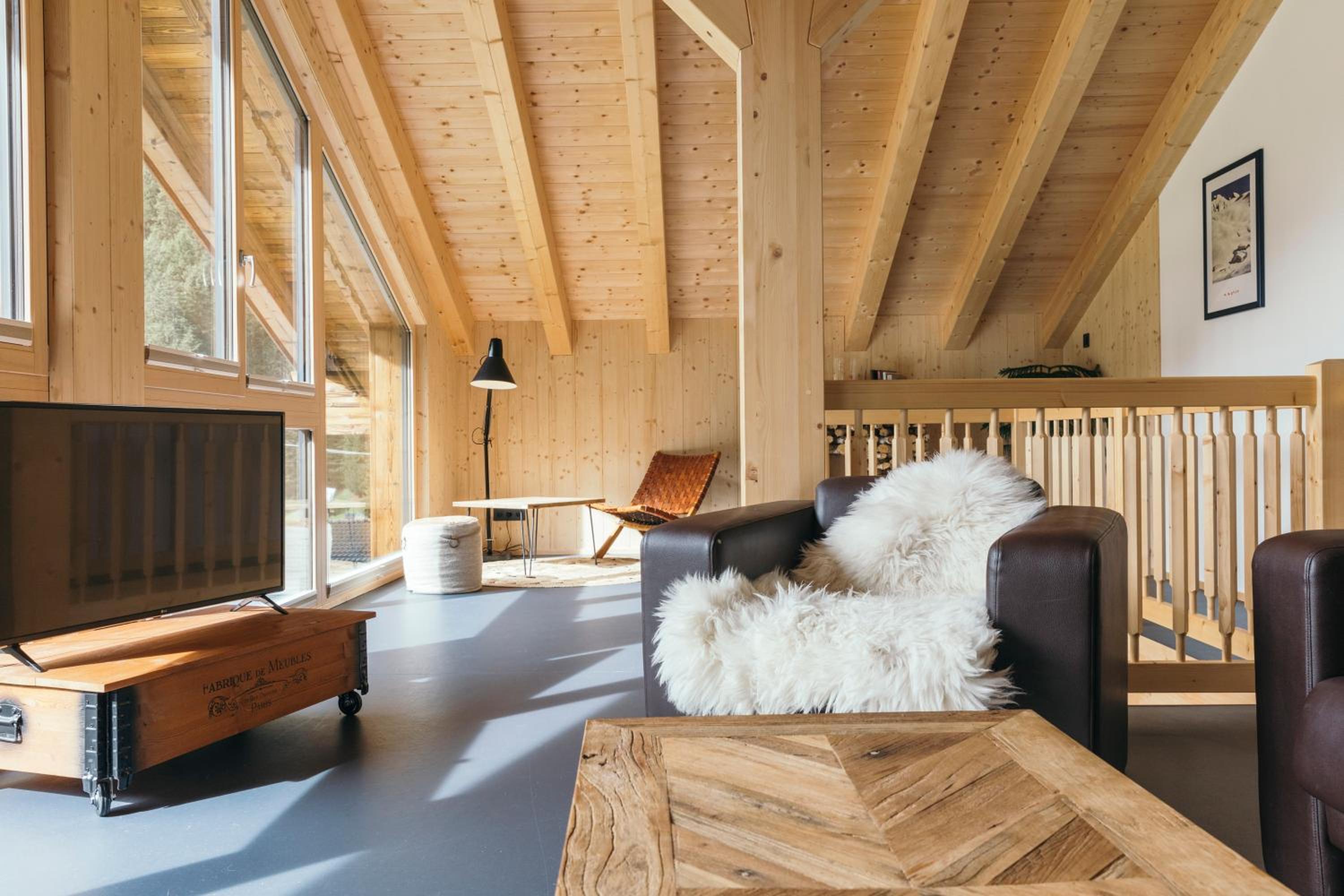 Ferienhaus Alpen Lodge und die Gams