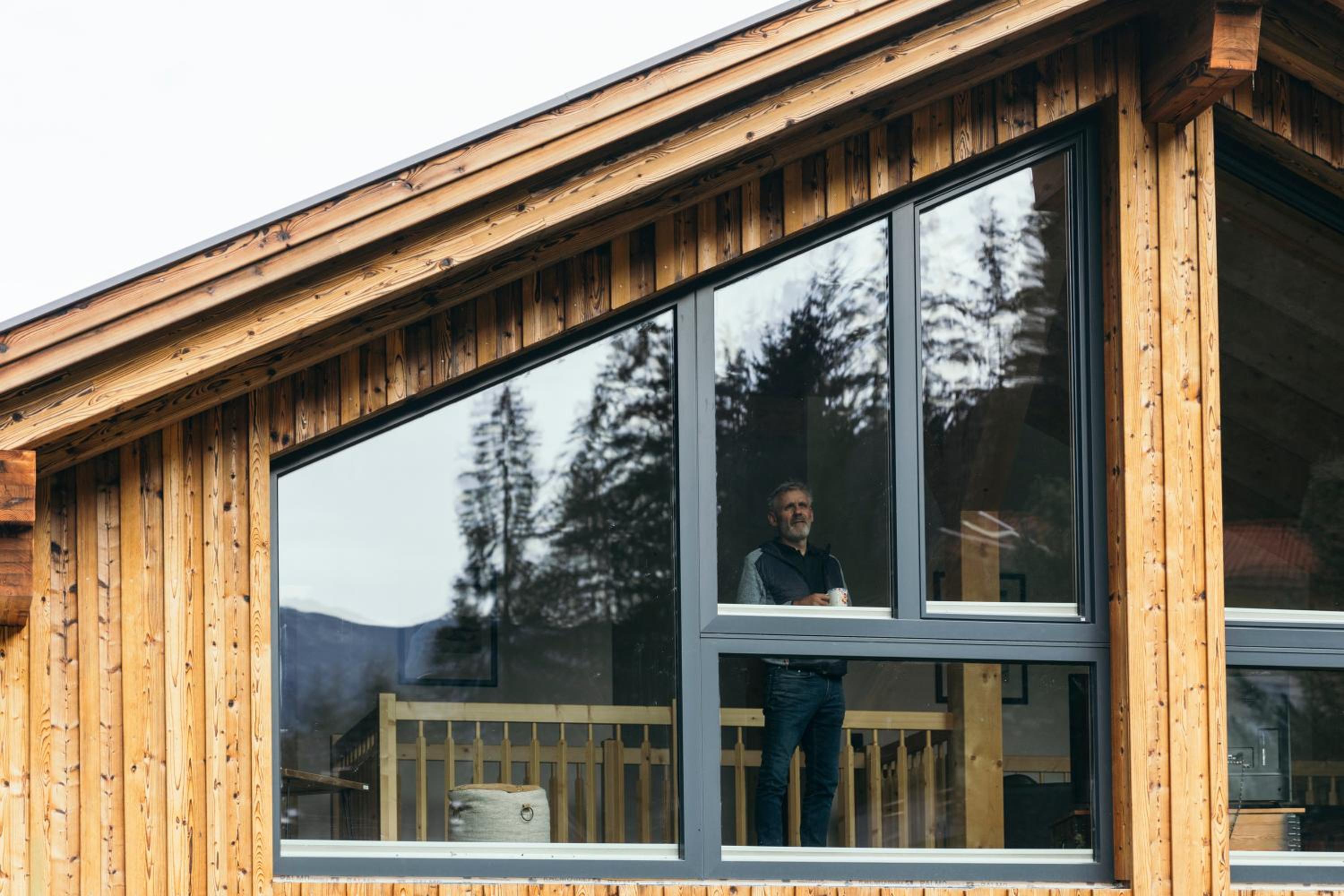 Ferienhaus Alpen Lodge und die Gams