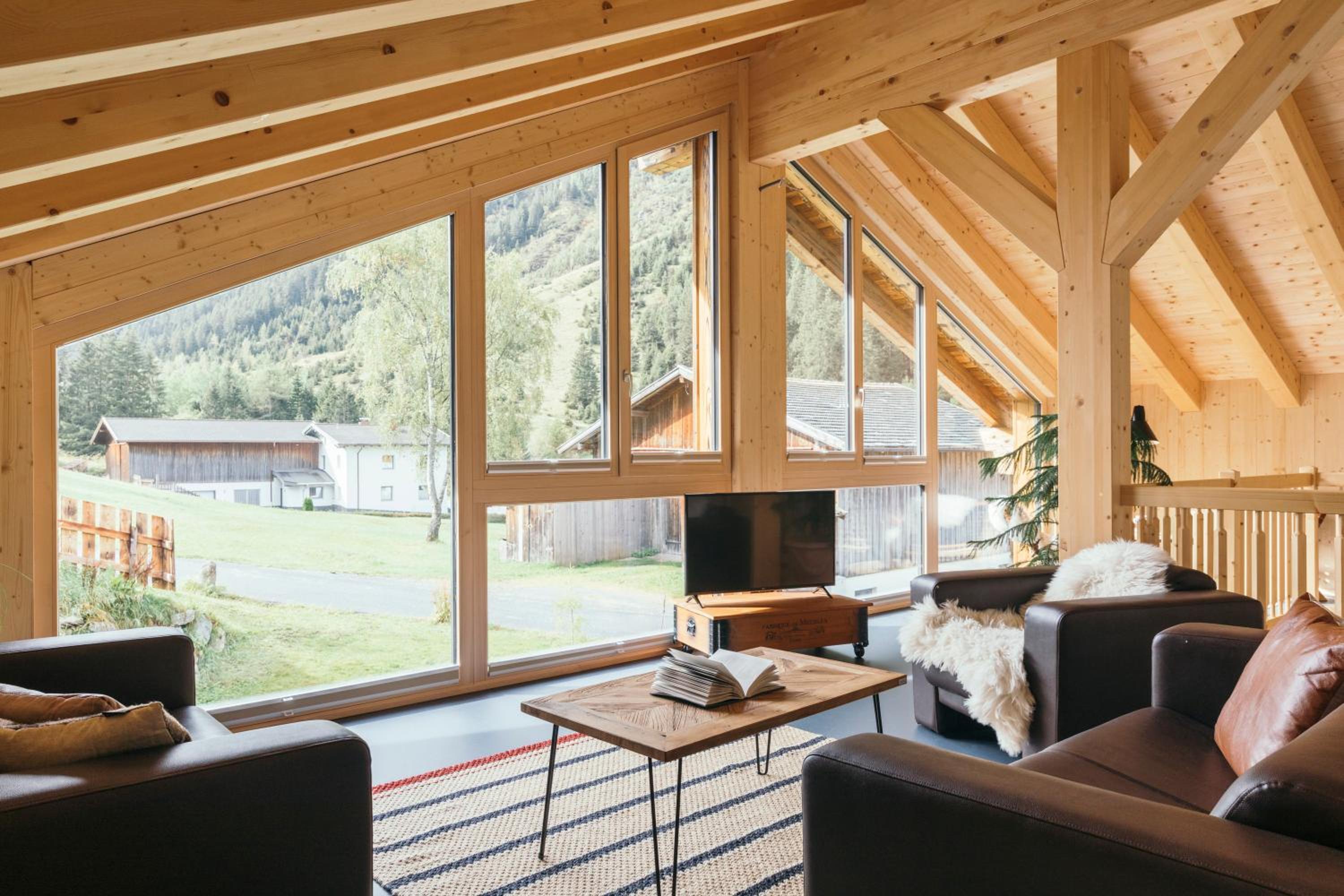 Ferienhaus Alpen Lodge und die Gams