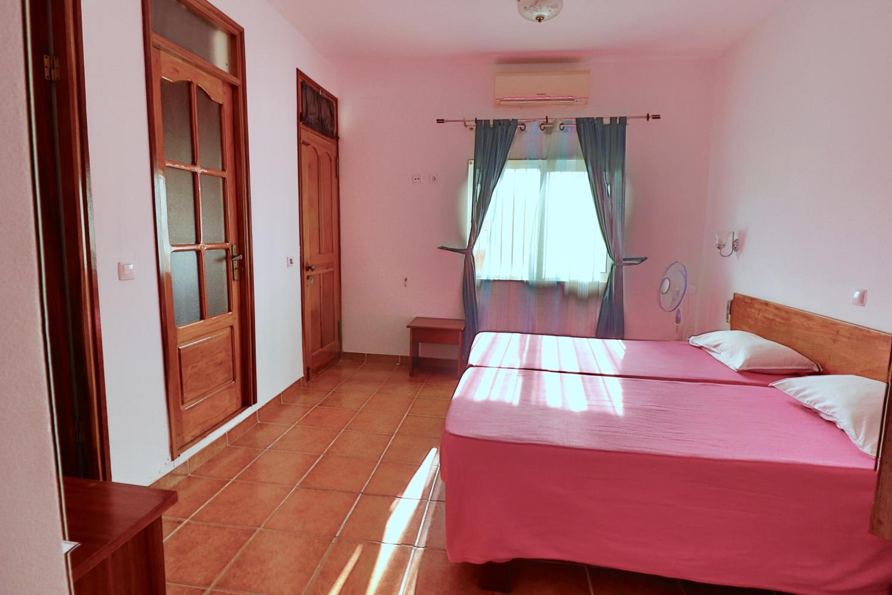 Residencial Che Guevara B & B Stop over