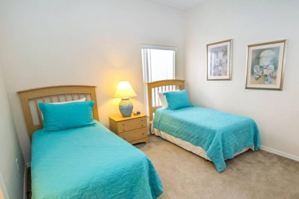 Serene 4-Bedroom Lakeview Retreat with South-Facing Pool & Sun-Drenched Outdoor Living