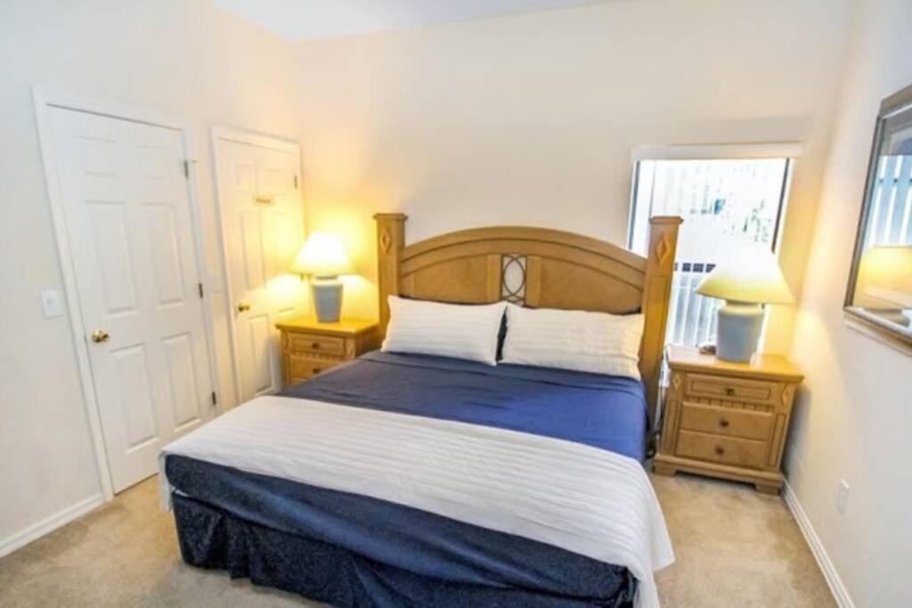 Serene 4-Bedroom Lakeview Retreat with South-Facing Pool & Sun-Drenched Outdoor Living