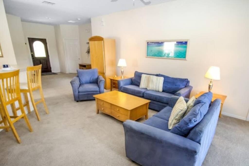 Serene 4-Bedroom Lakeview Retreat with South-Facing Pool & Sun-Drenched Outdoor Living