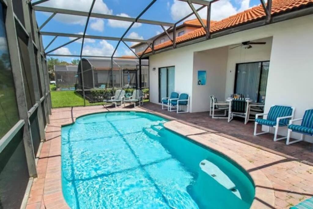 Serene 4-Bedroom Lakeview Retreat with South-Facing Pool & Sun-Drenched Outdoor Living