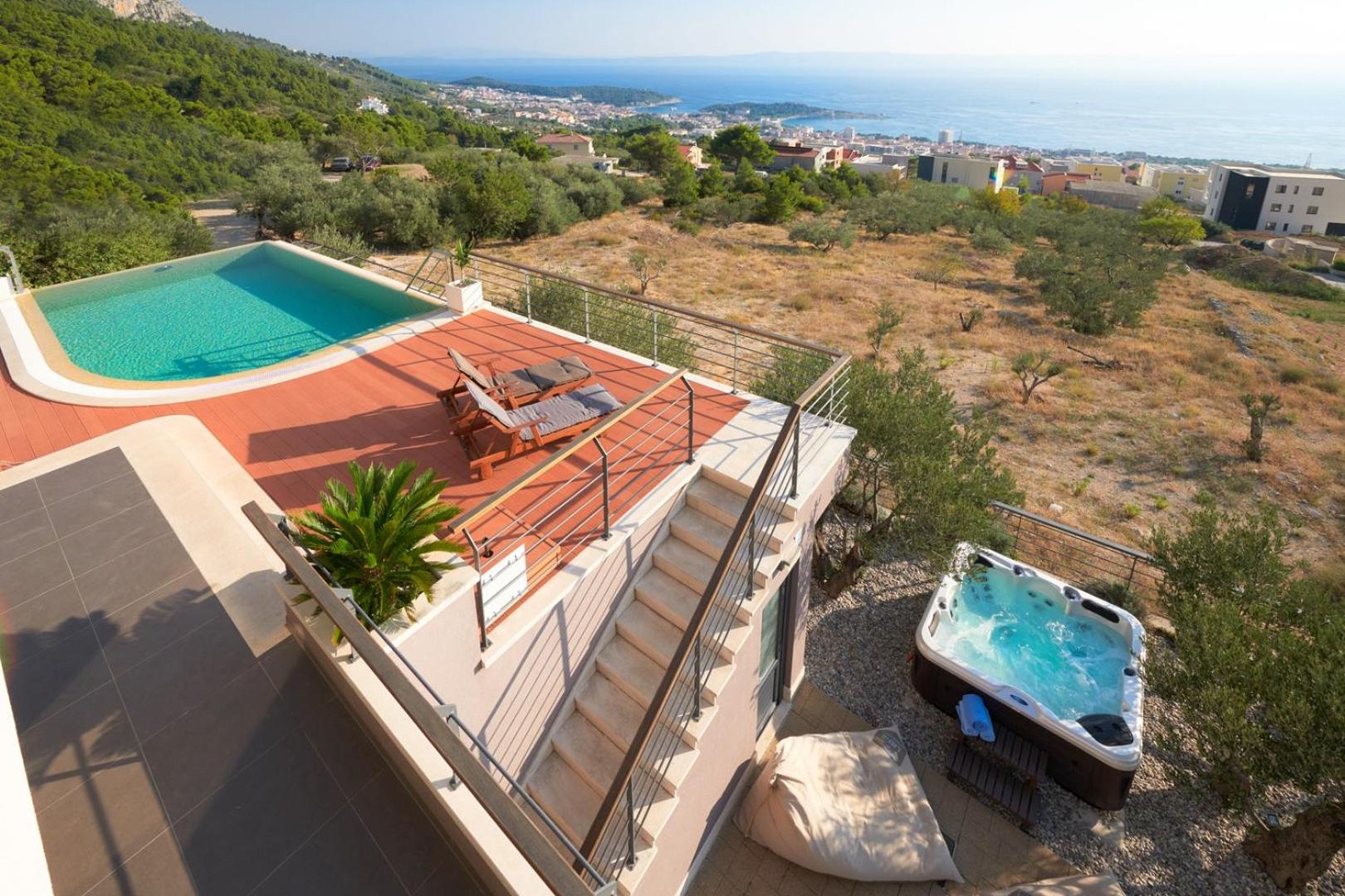 Villa View a luxury villa in Makarska, heated private pool, jacuzzi, gym view 5