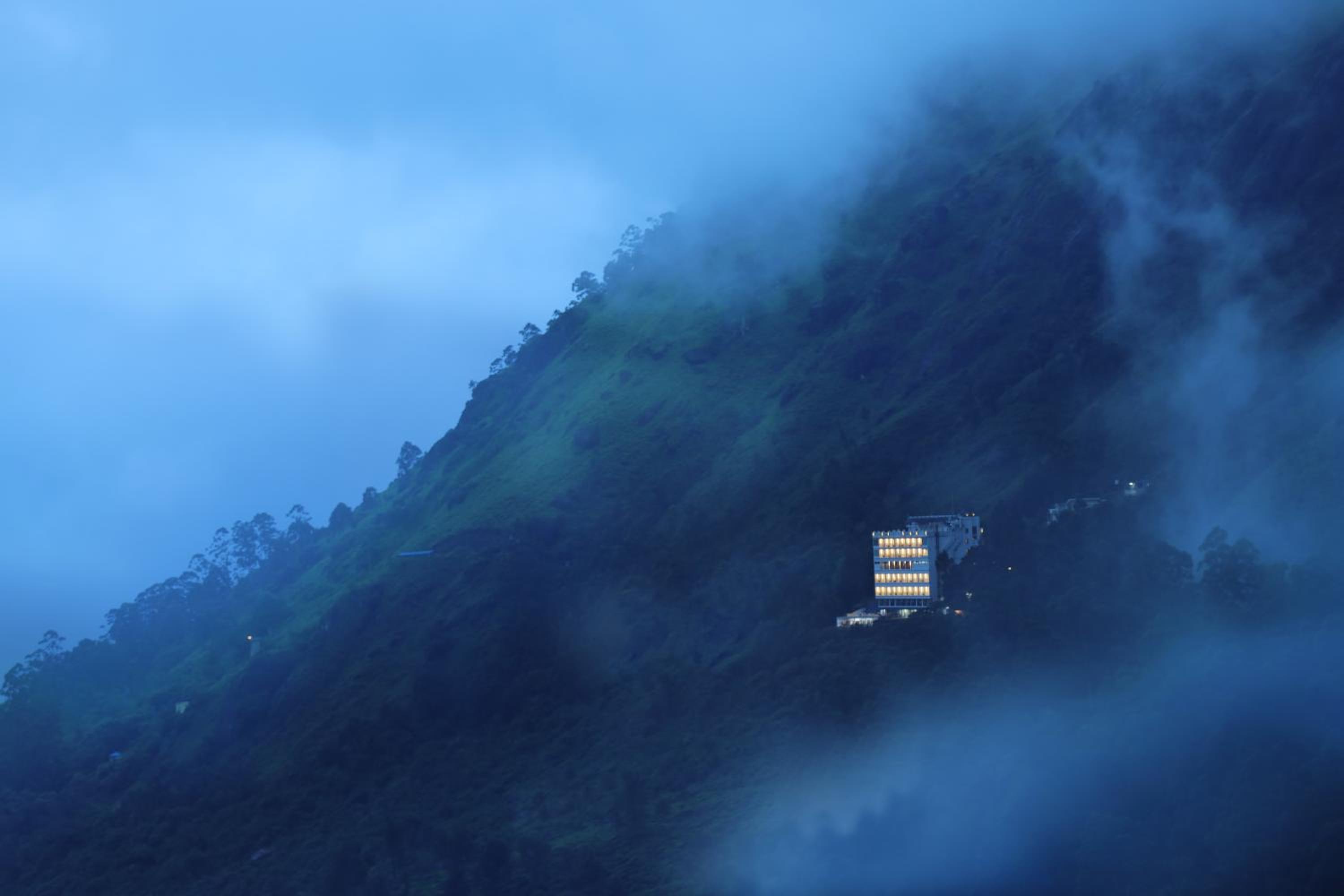 Munnar Vacations - Amber Dale Luxury Hotel  Spa, Munnar - Property Image 1