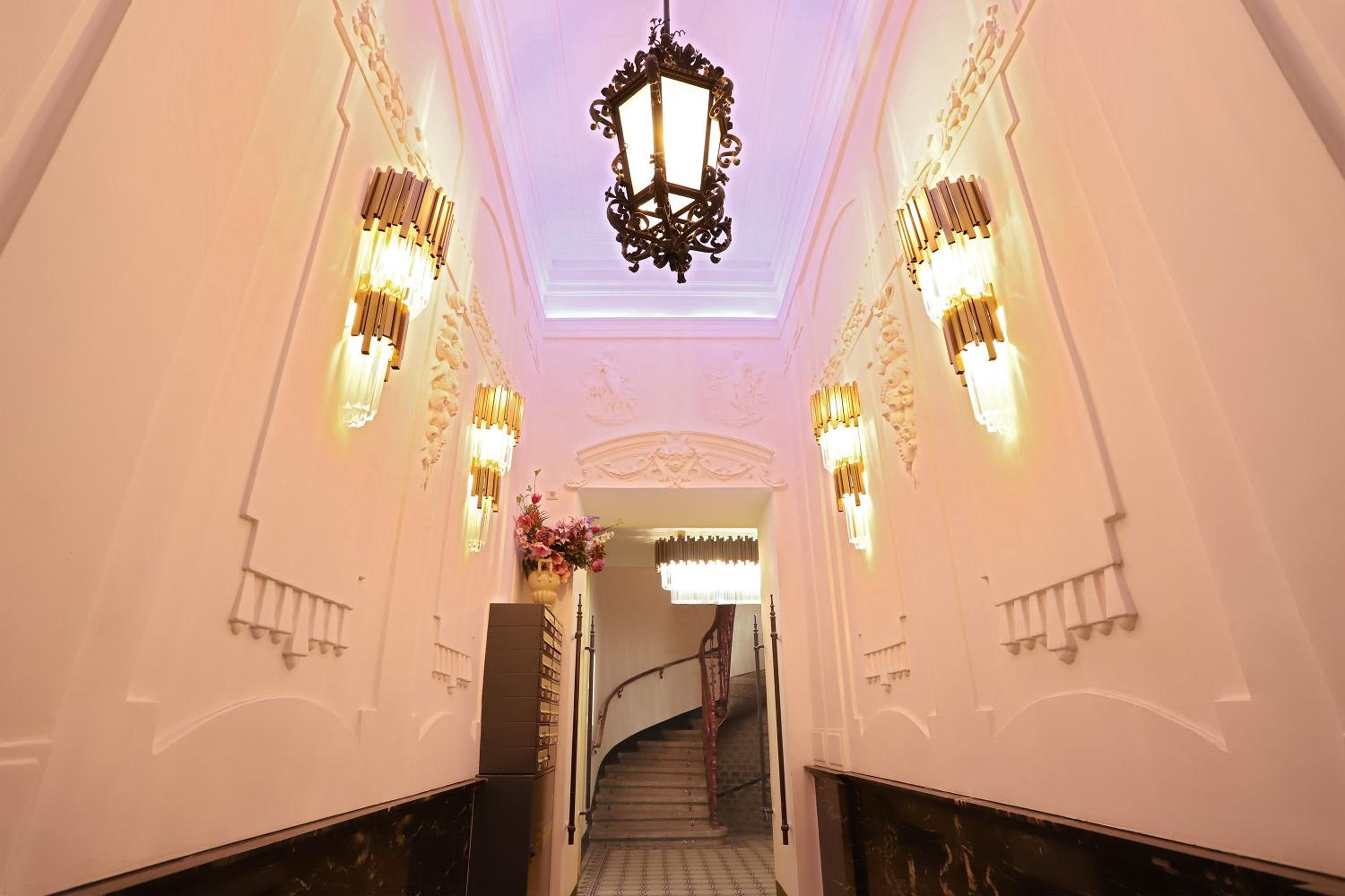 7th HEAVEN Vienna Center Apartments