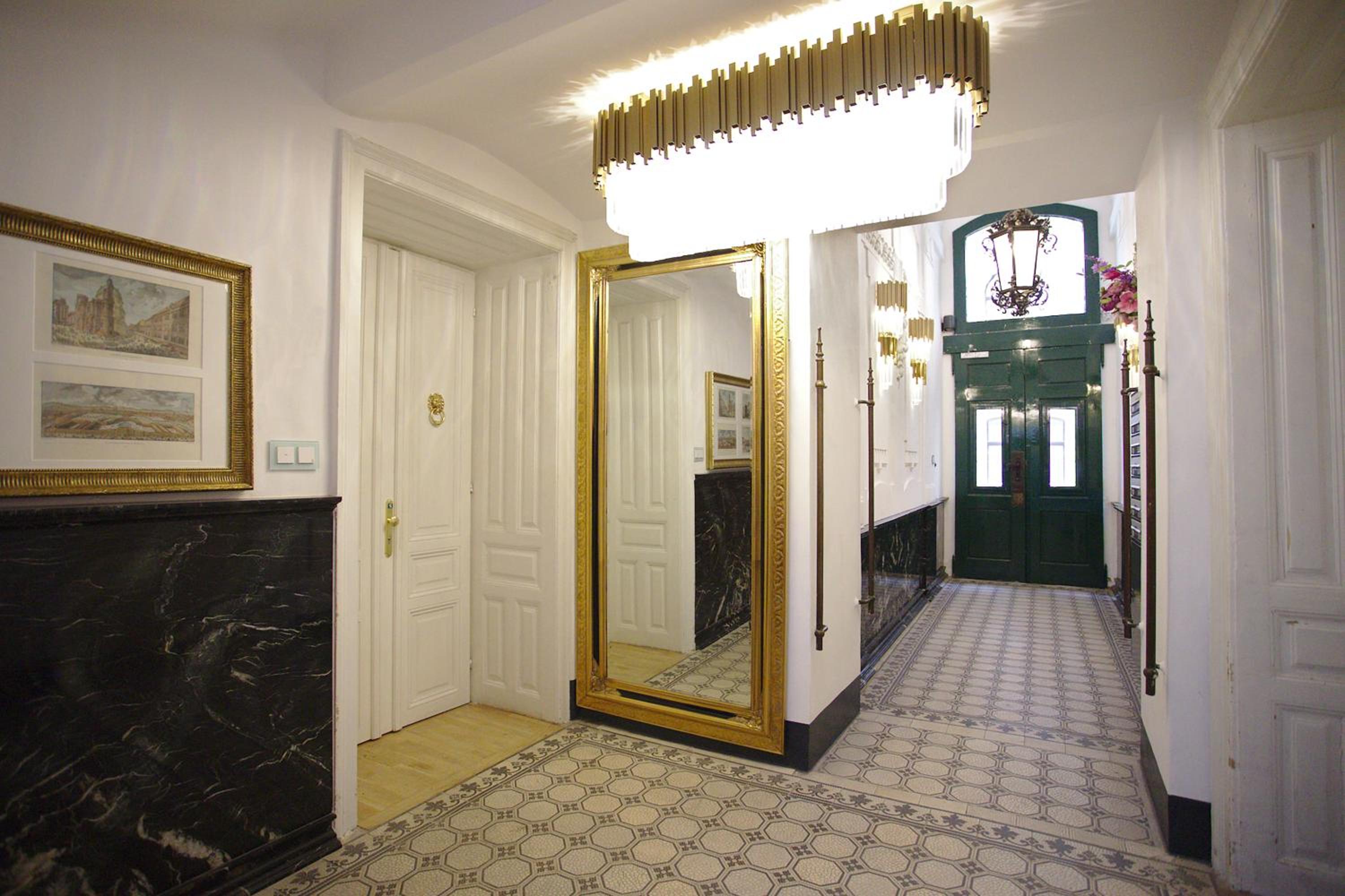 7th HEAVEN Vienna Center Apartments