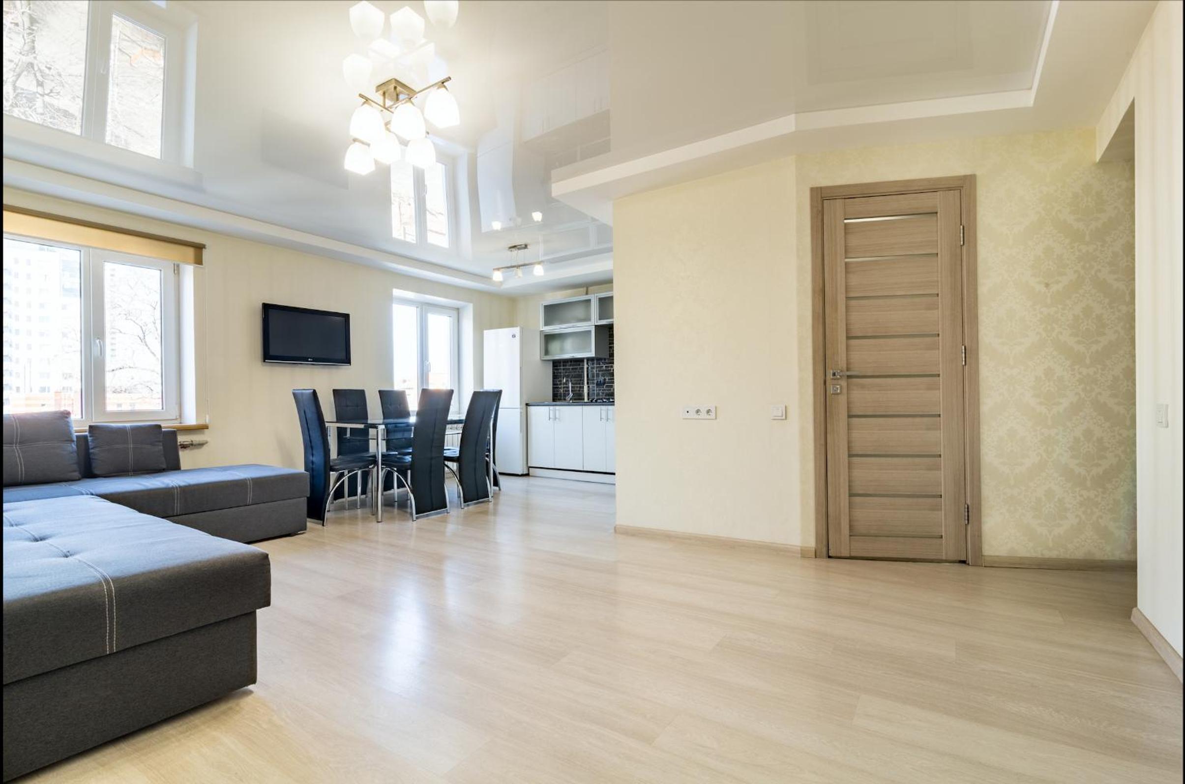 Luxury 2-bedroom Most City Area, center view 3