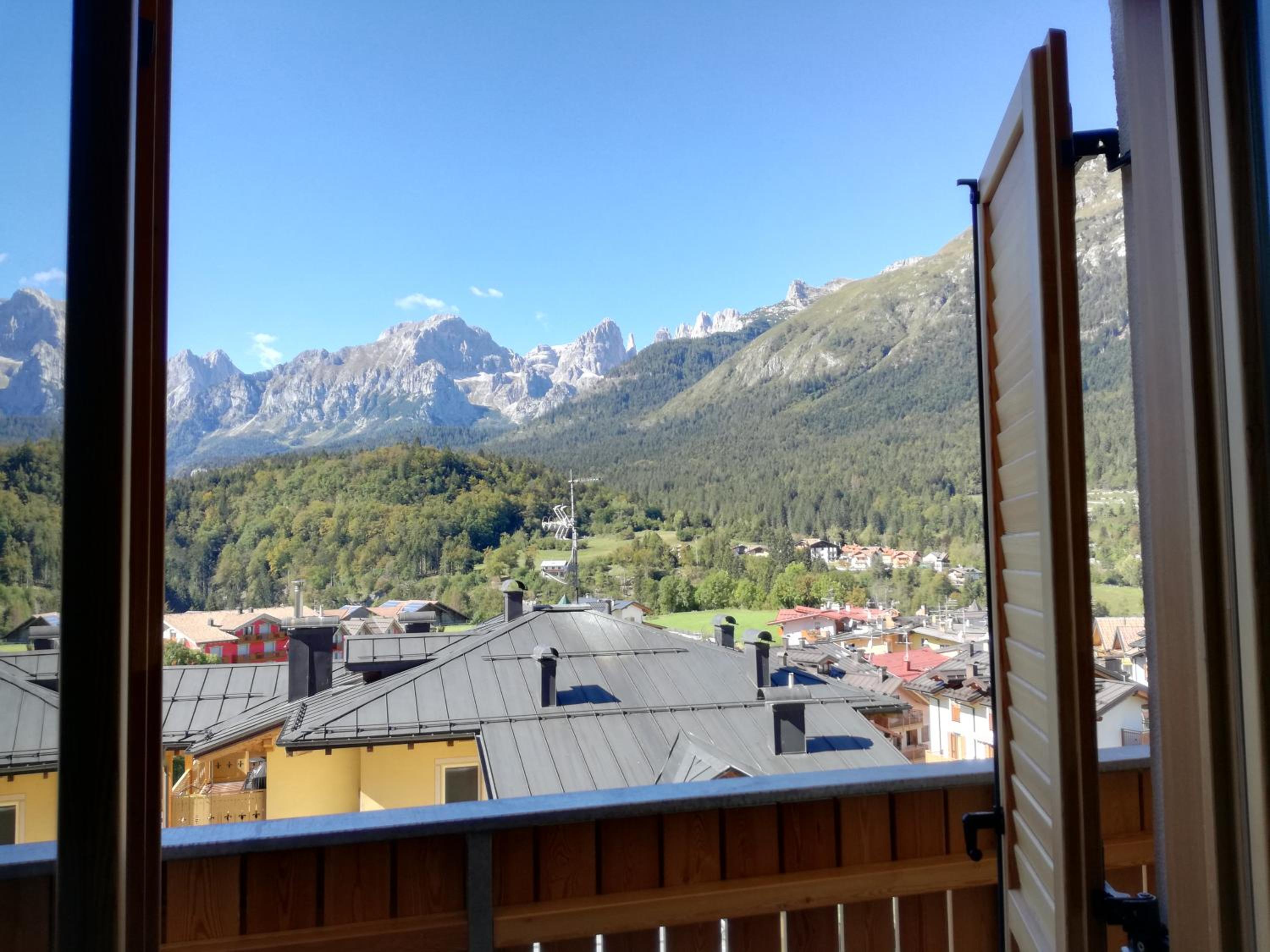 Perla delle Dolomiti view 3