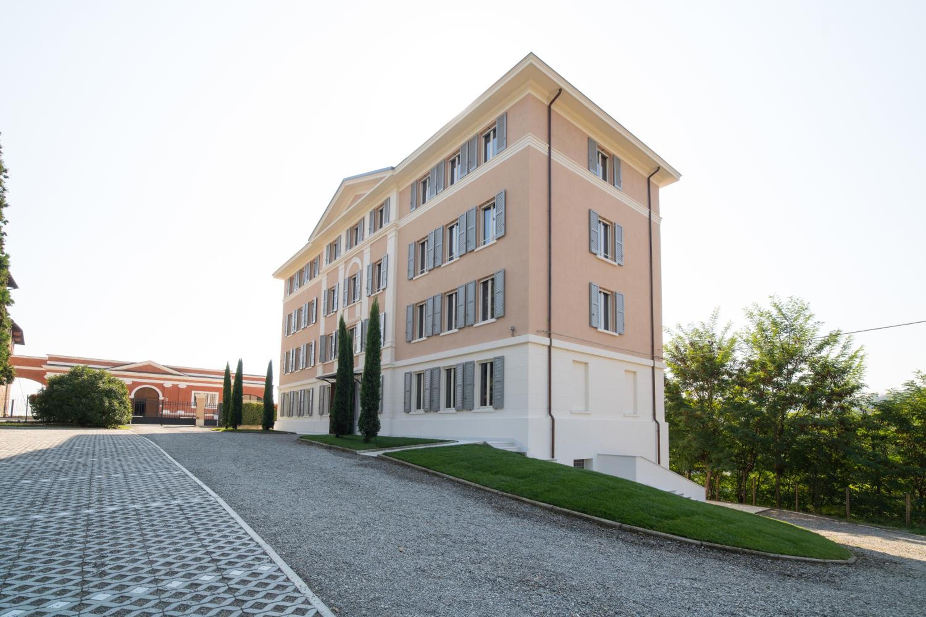 Al Santuario di Fiorano Charming Hostel view 3