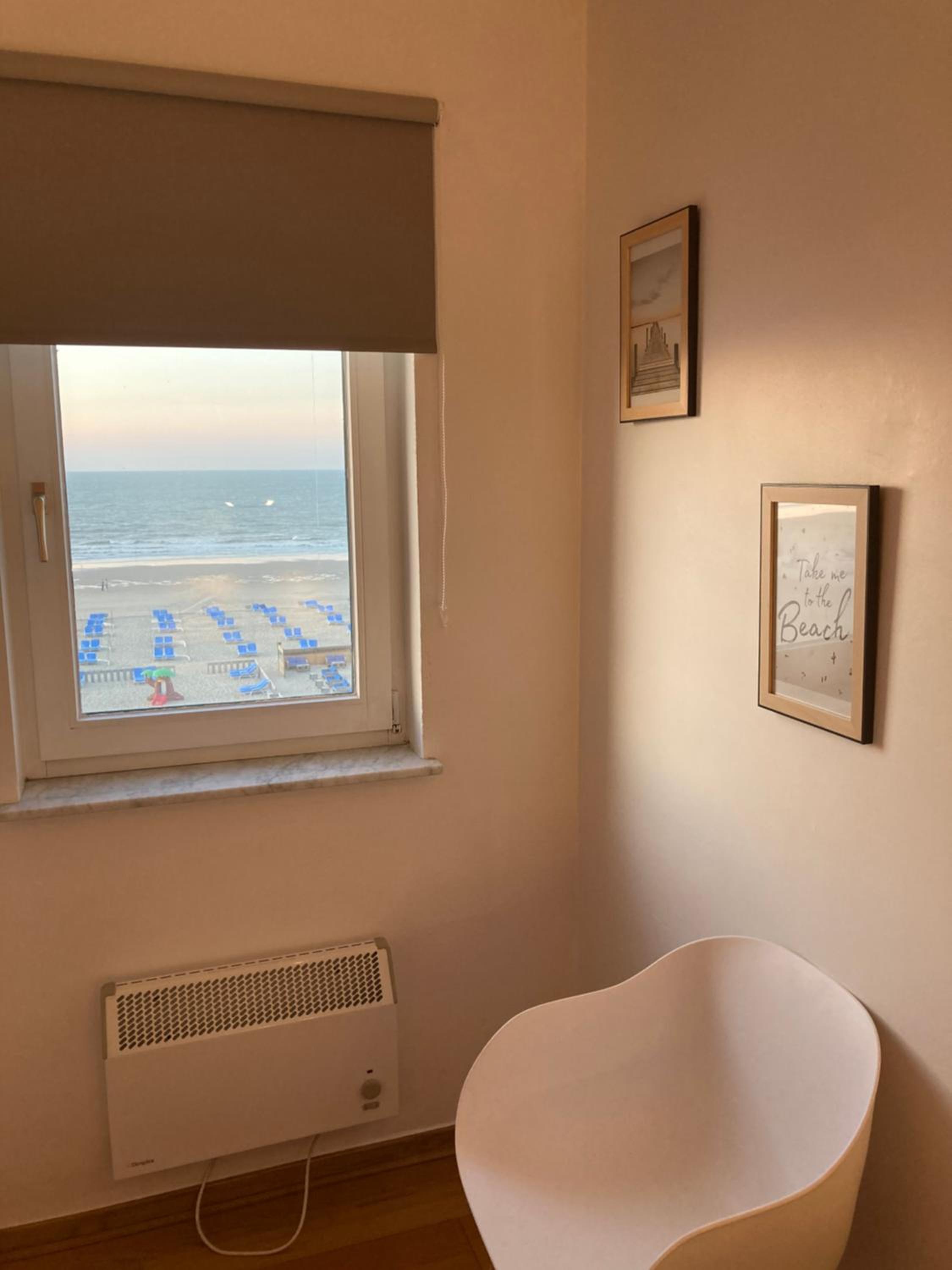 Appartment Blankenberge with front sea view