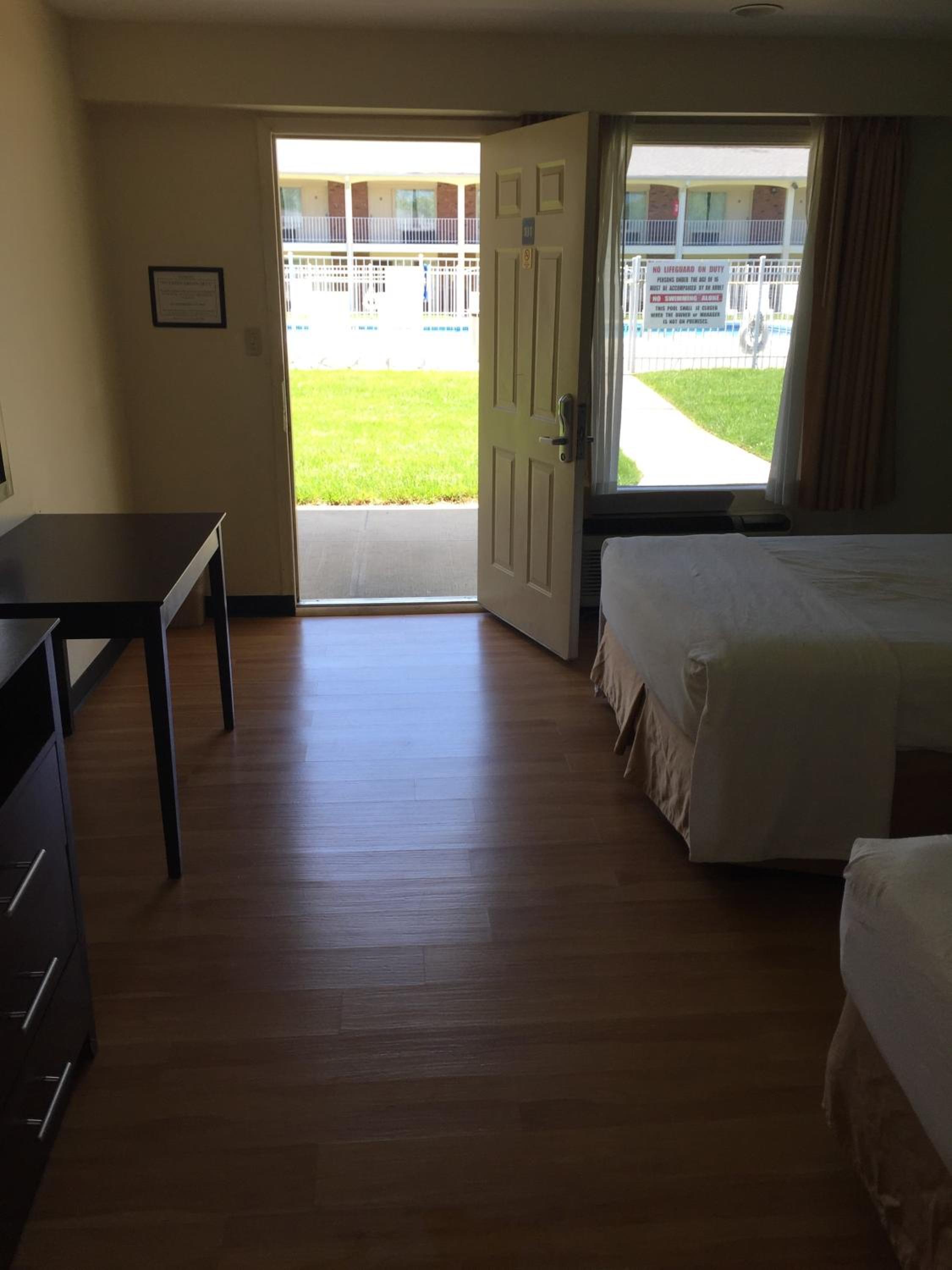 Crystal Inn Eatontown