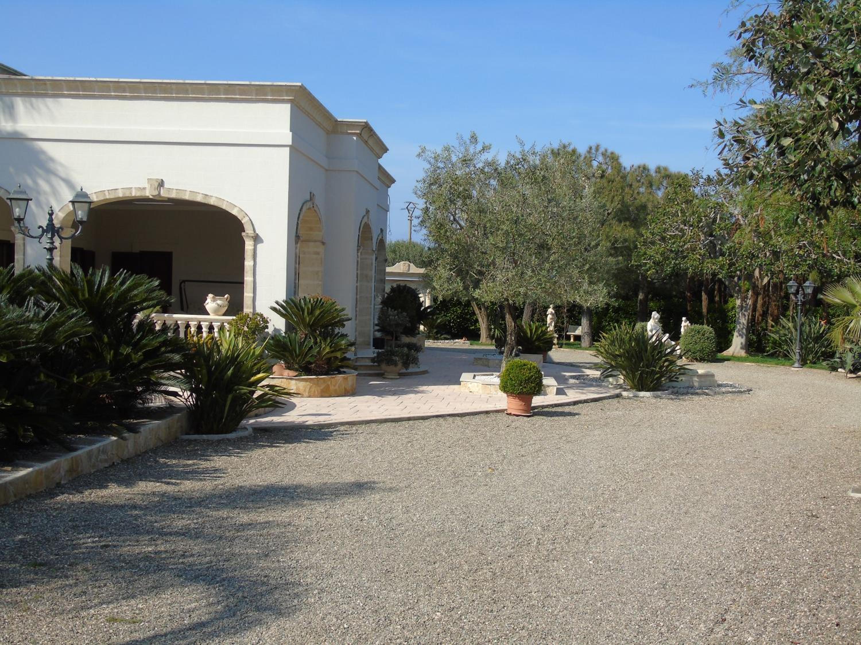 Villa Tonia