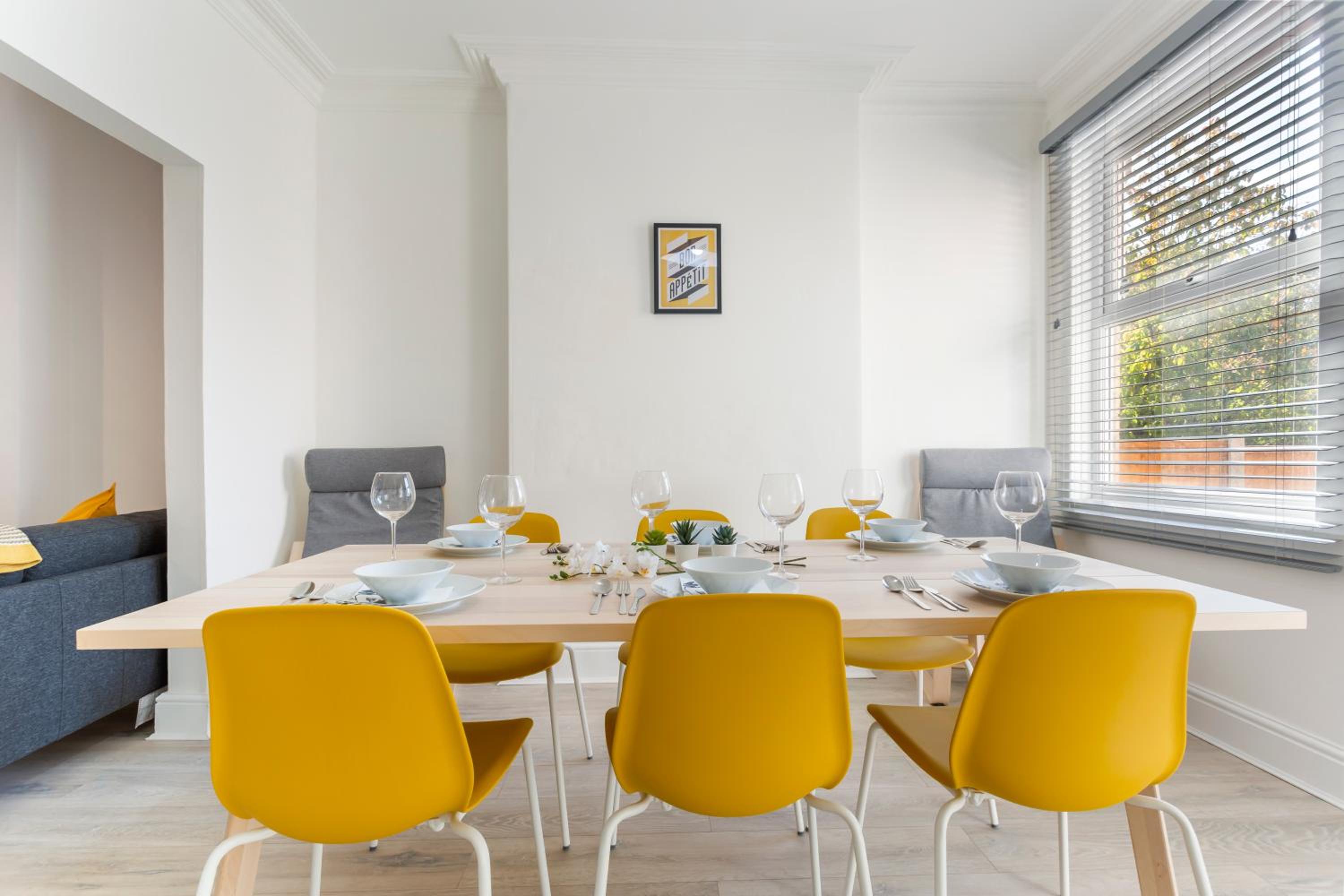 Jasmine Villa A - Ideal for QMC & Uni - Free parking