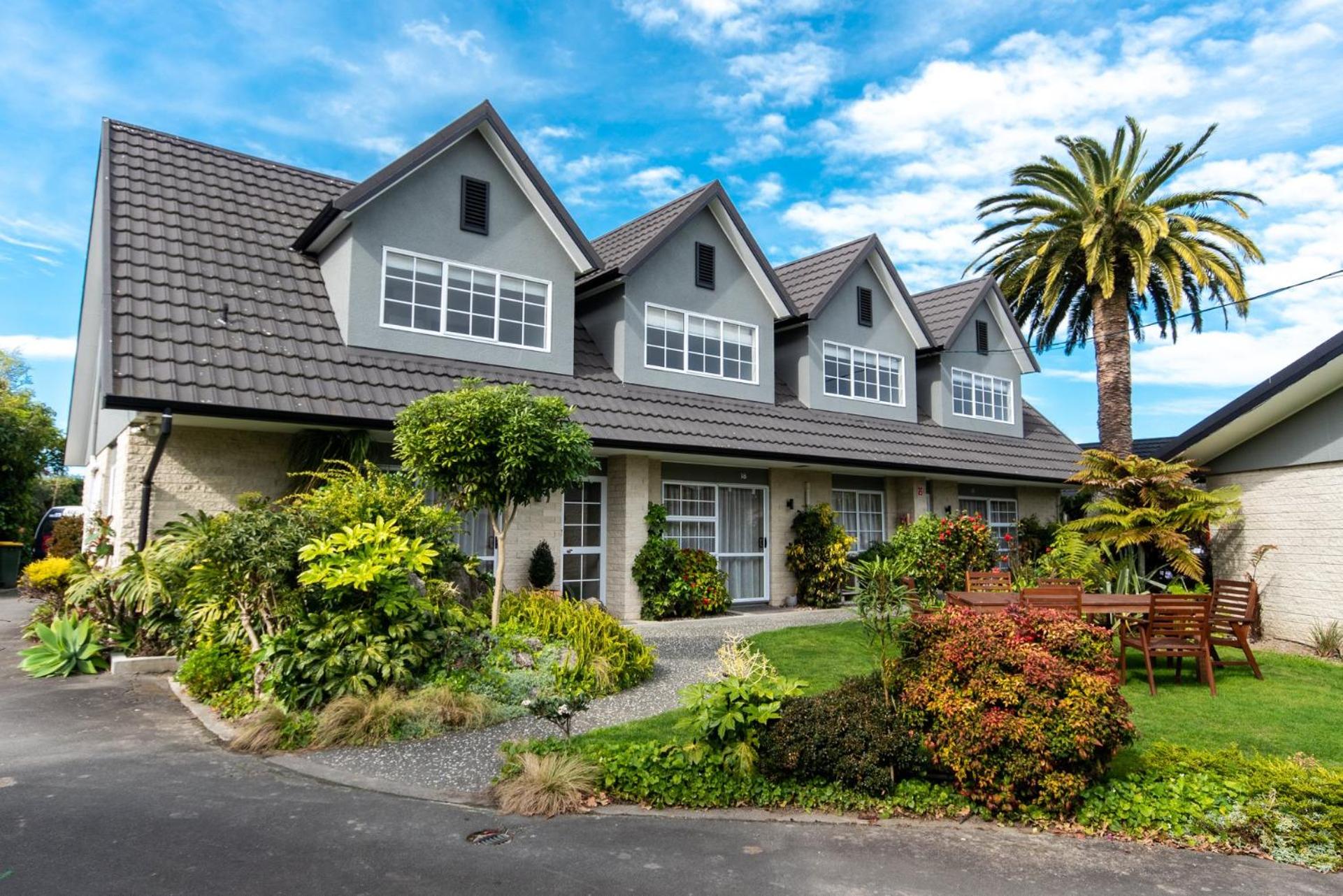 Hotel ASURE Colonial Lodge Motel - Image 1