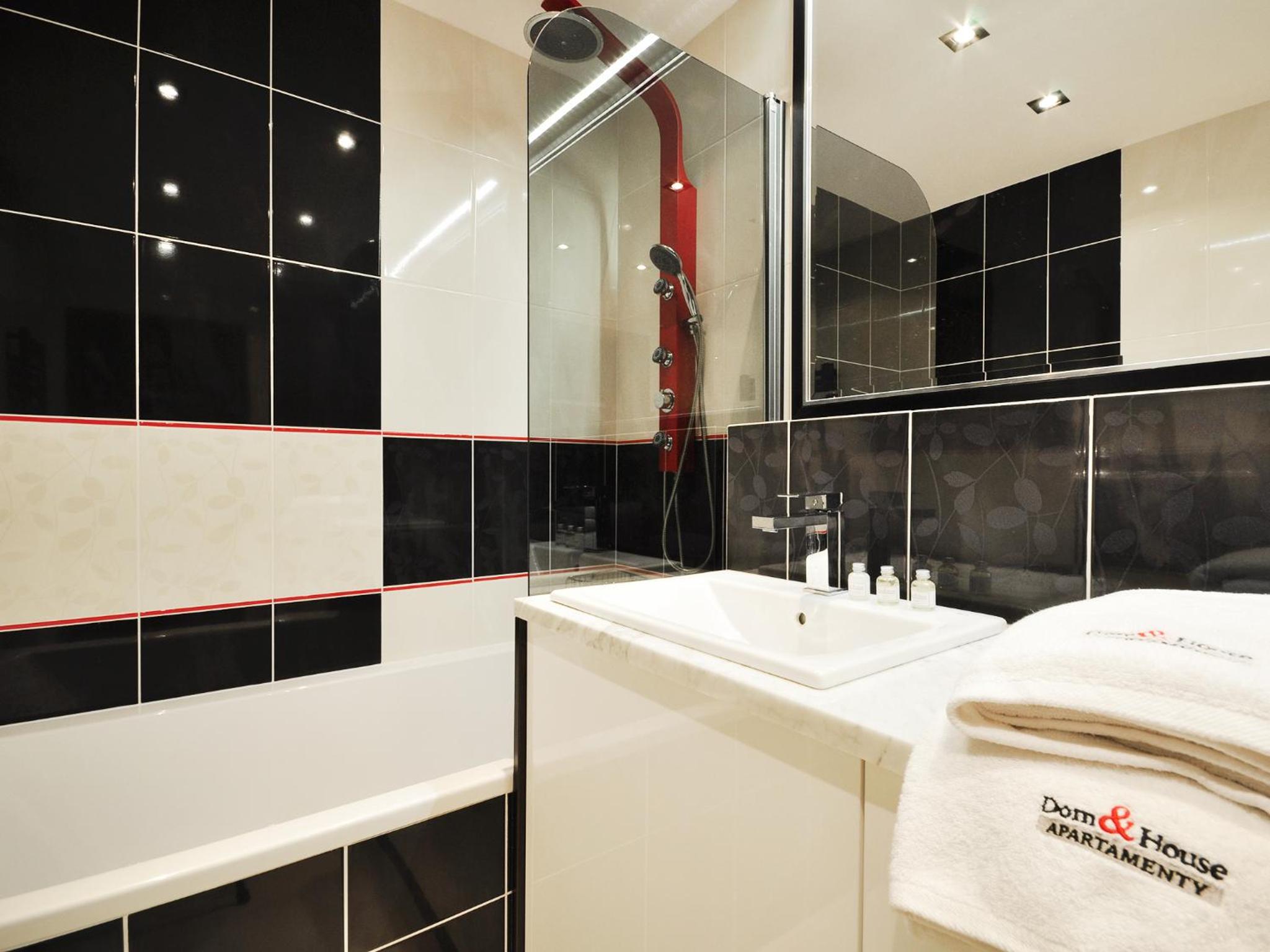 Sunrise apartments close to the beach & by Noclegi Renters