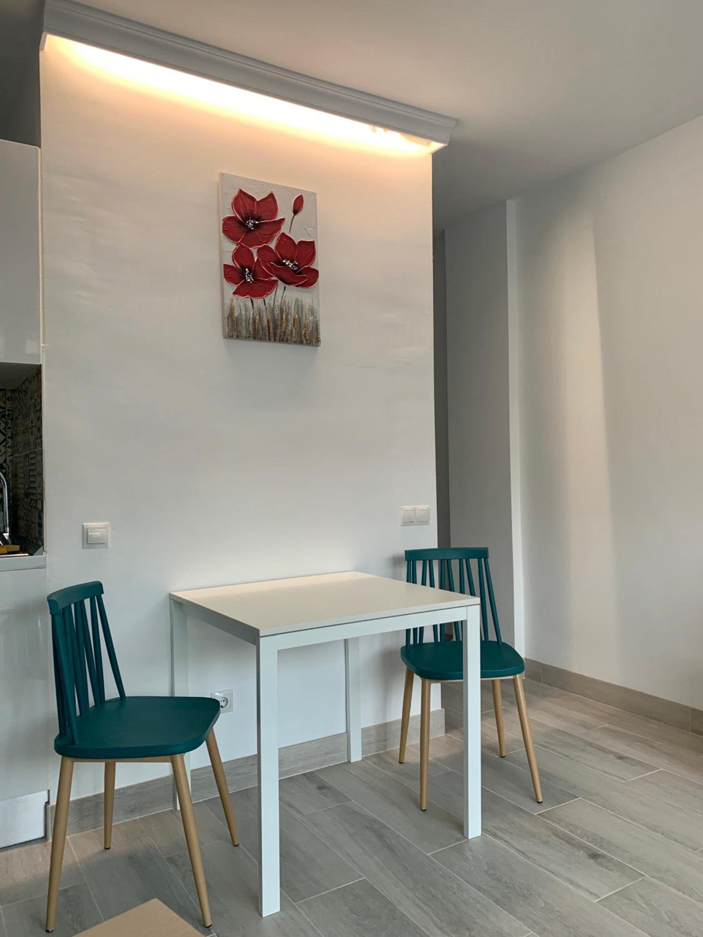 Calm, Cosy and Bright apartment renovated in playa del ingles- WiFi free photo 5