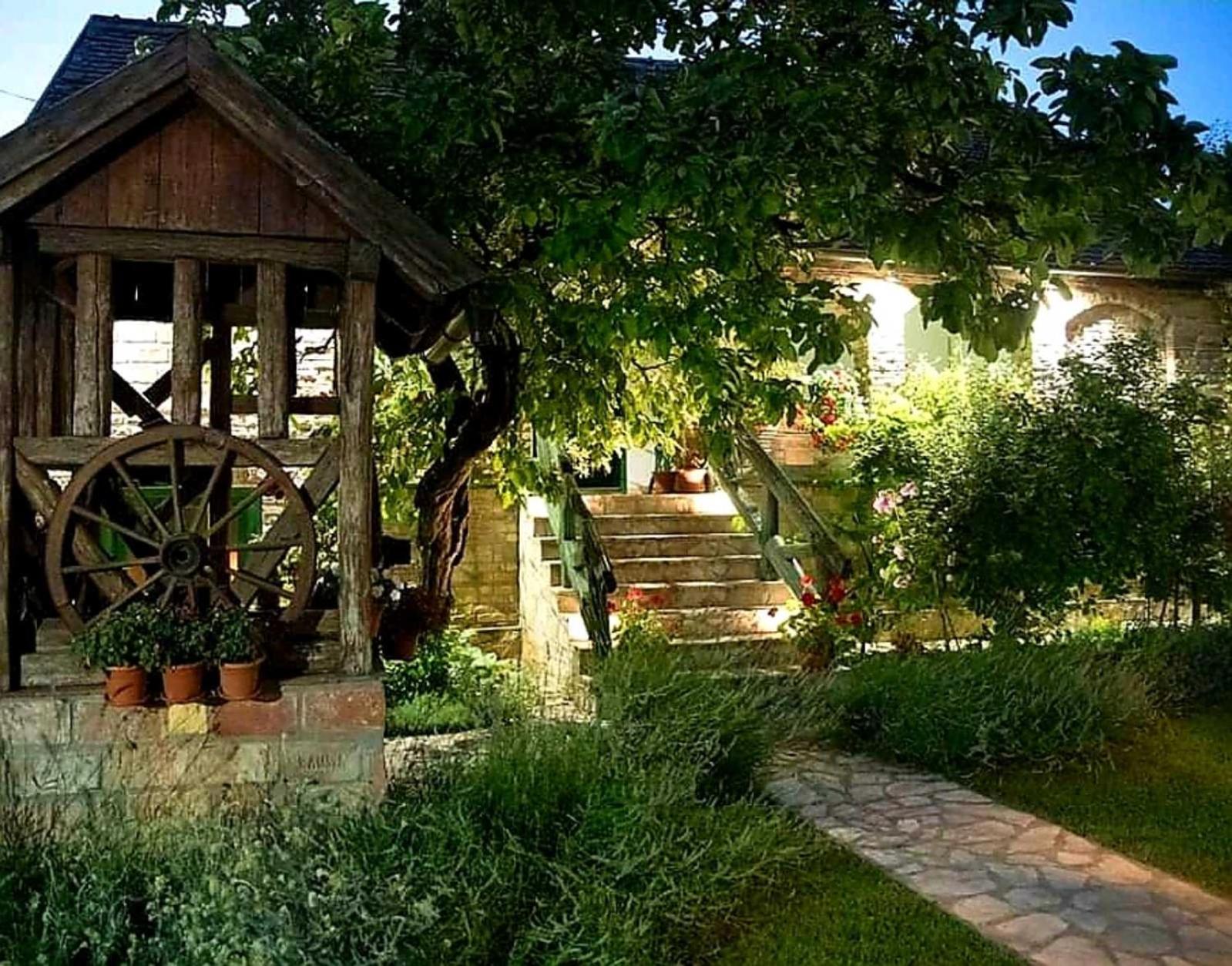 Ilkićev kućerak Apartman view 5