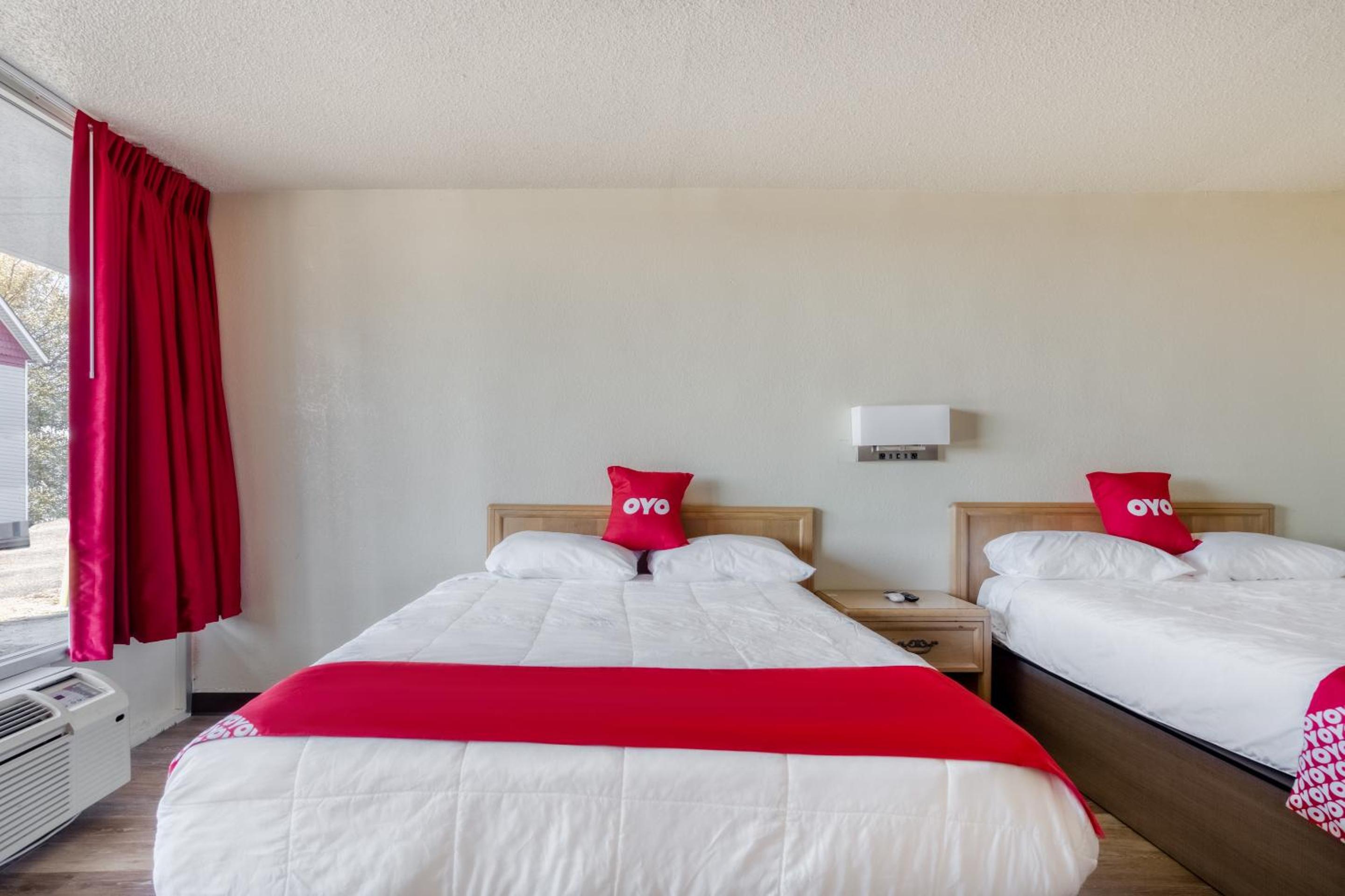 Waco Vacations - OYO Hotel Waco University Area I-35 - Property Image 6