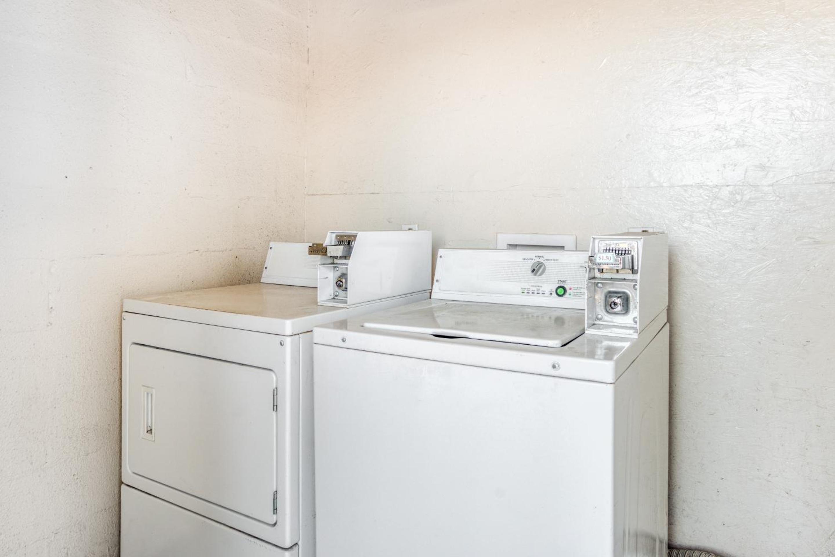 Waco Vacations - OYO Hotel Waco University Area I-35 - Property Image 13