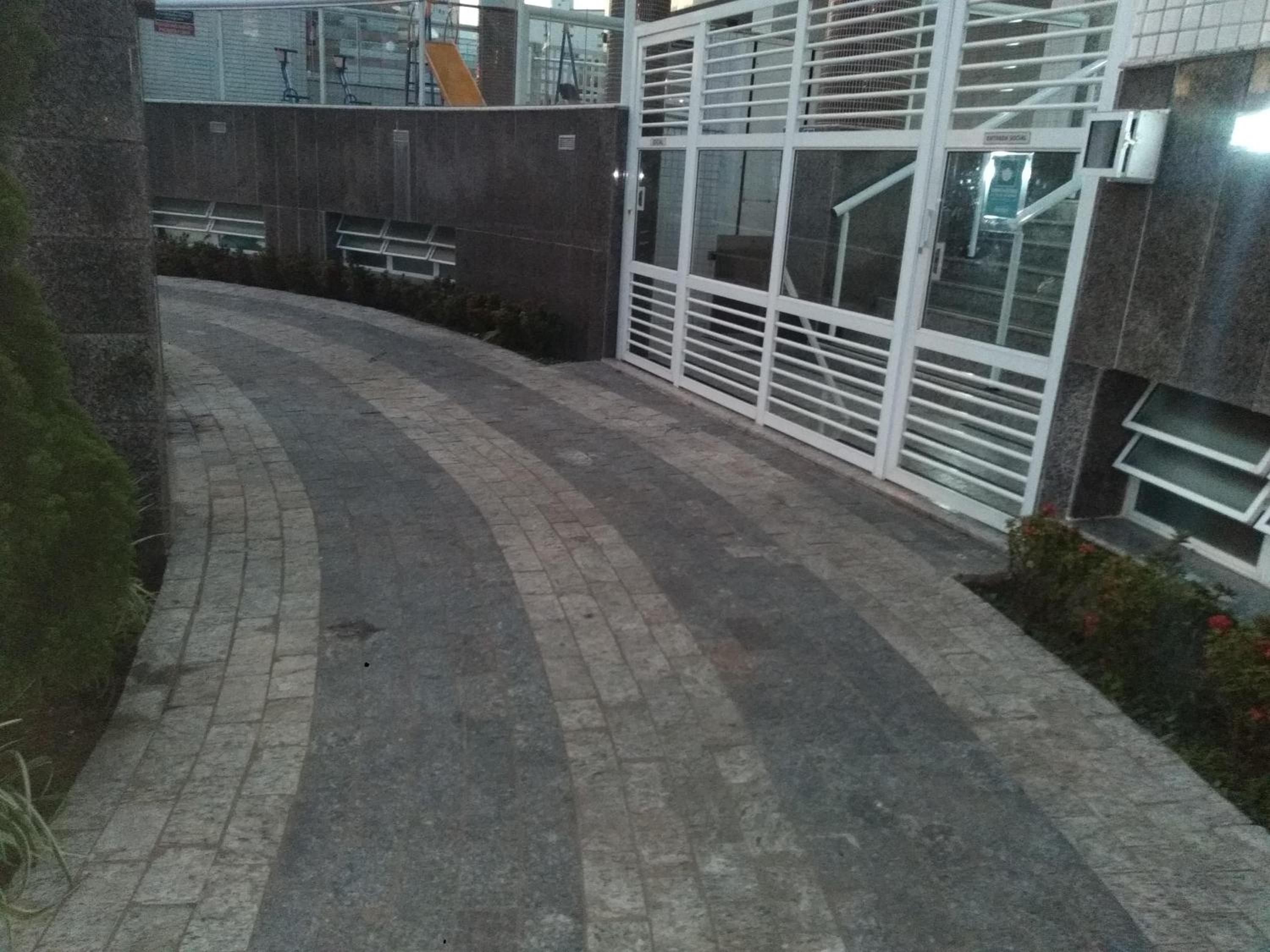 Photo 36