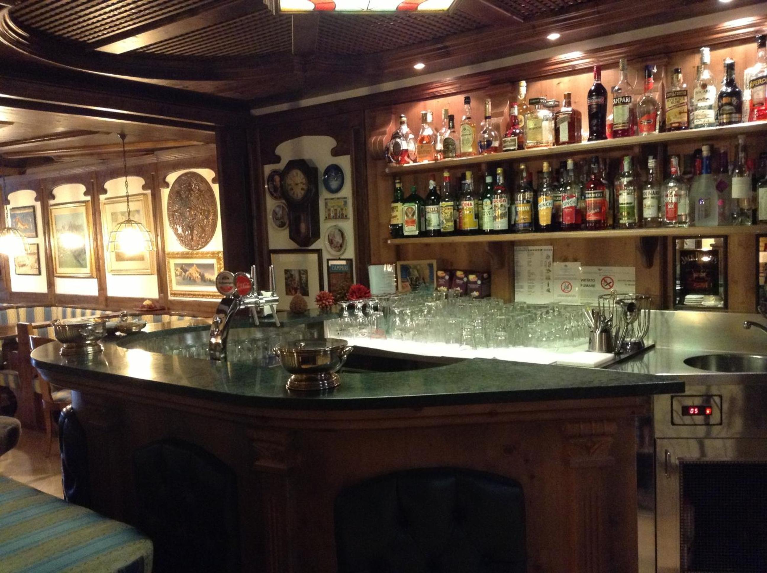 bar