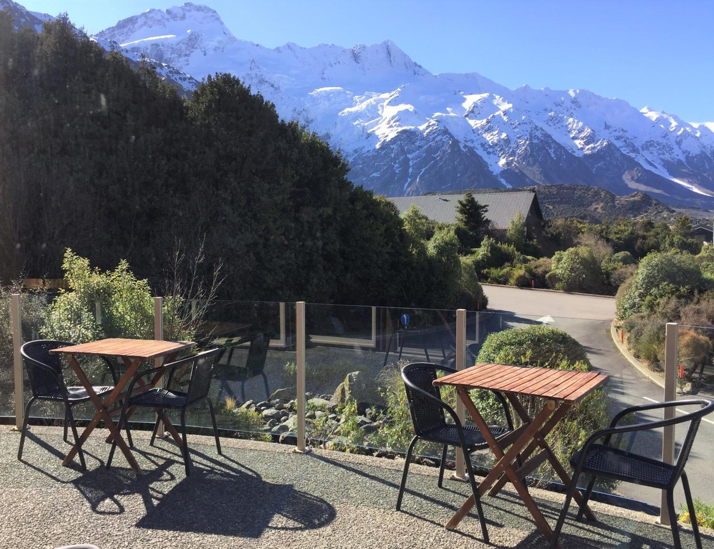 Aoraki Mount Cook Alpine Lodge view 5