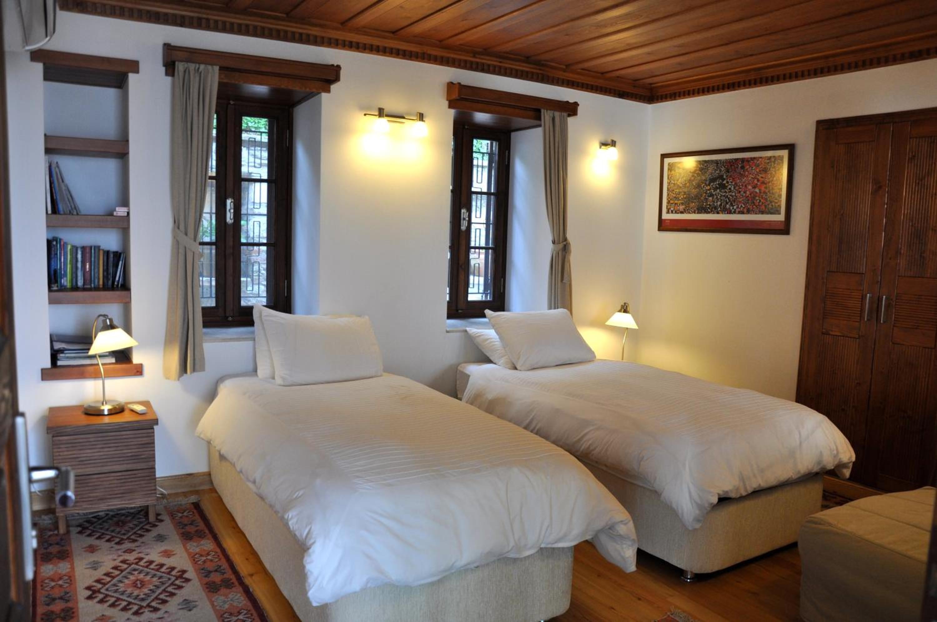 Ionia House