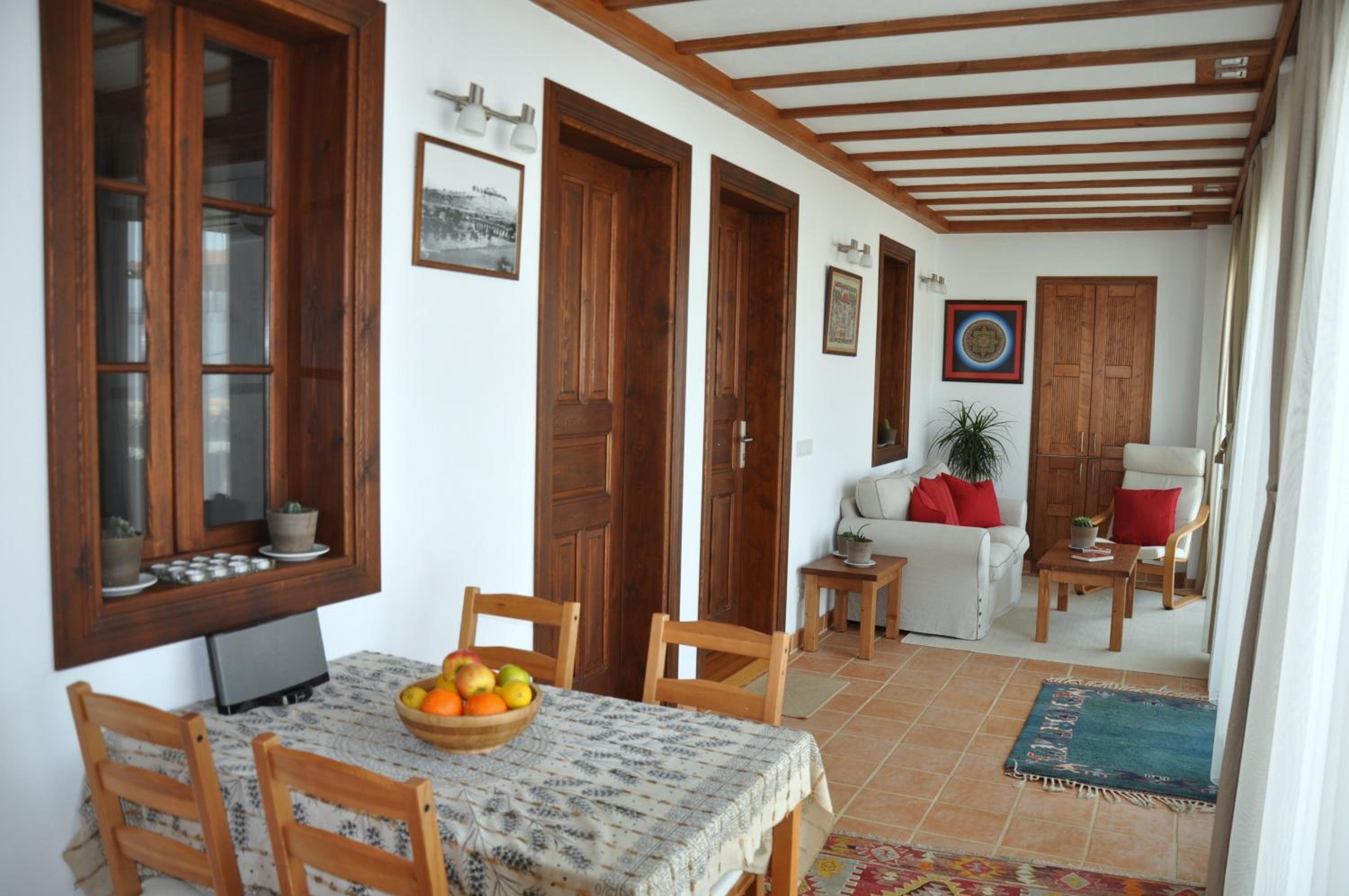 Ionia House