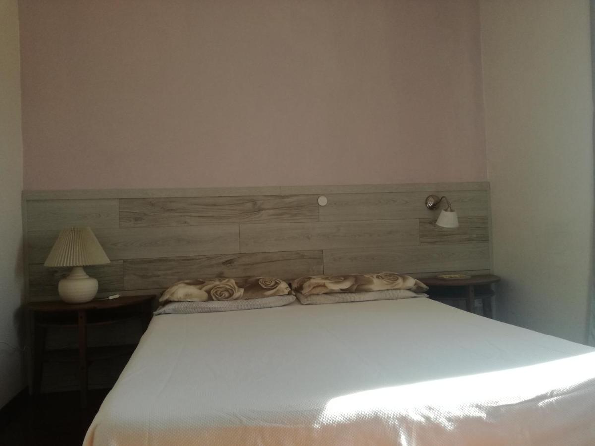 B&B Maggiociondolo view 4