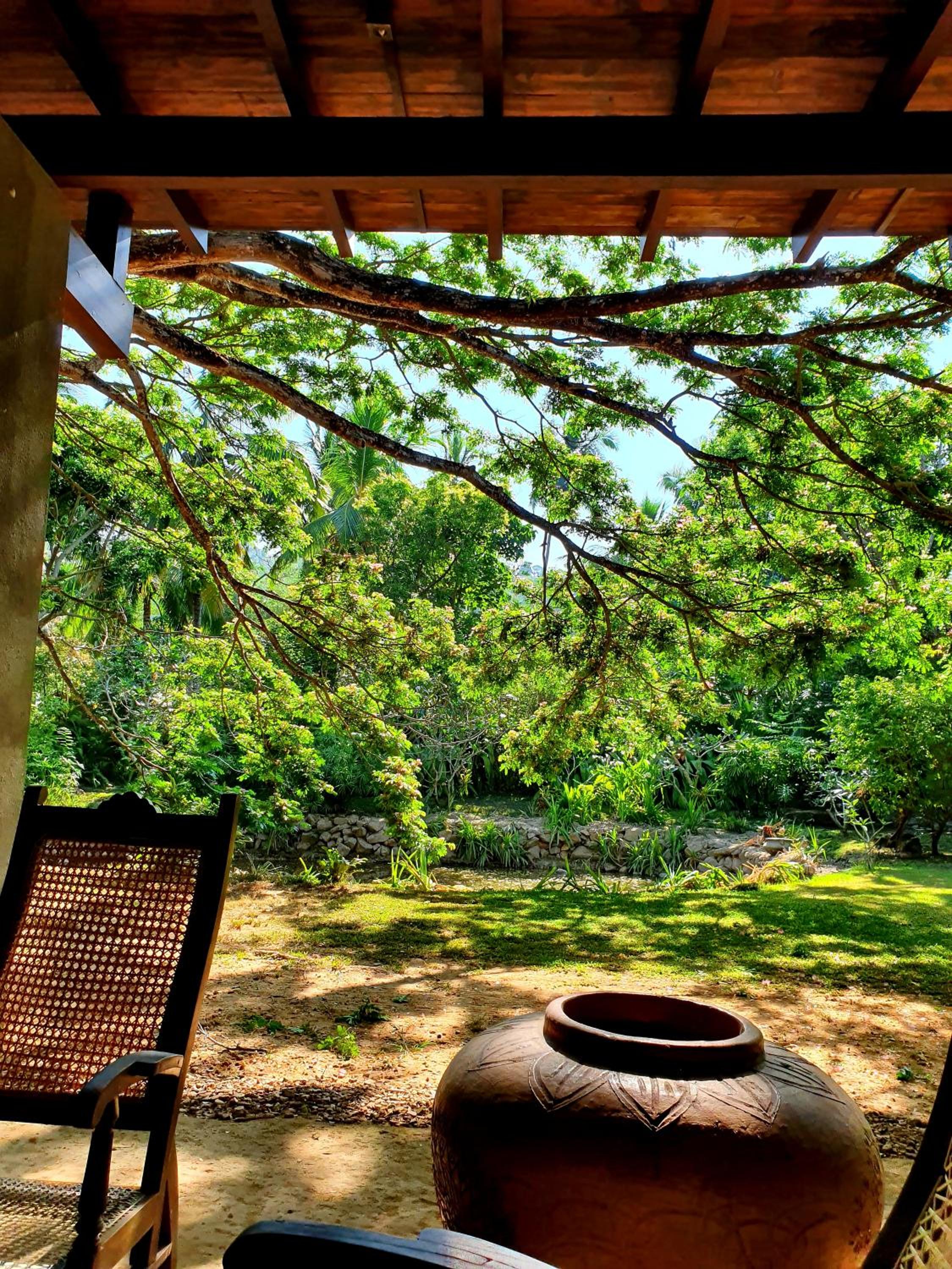 Dunes Unawatuna Hotel
