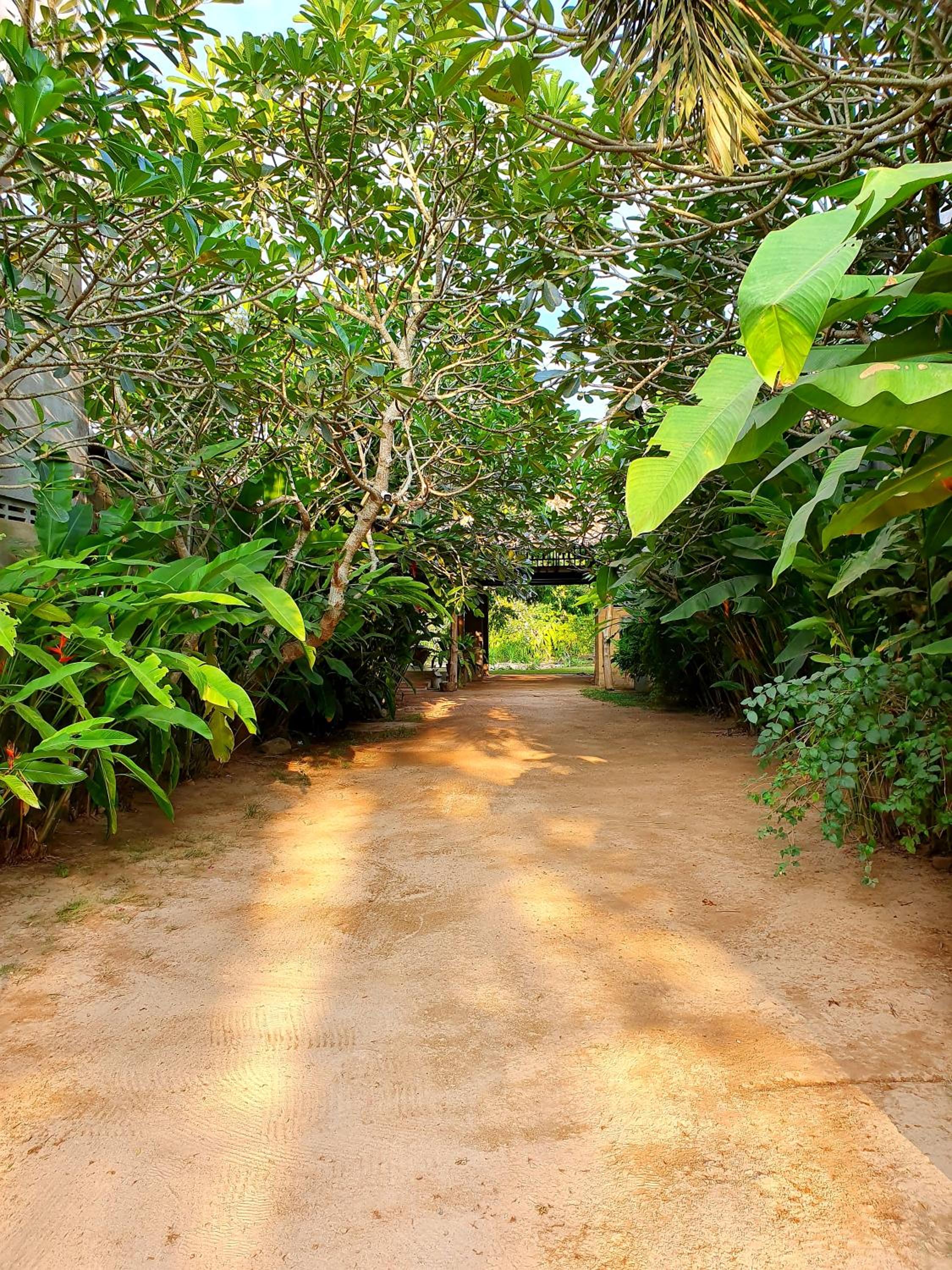 Dunes Unawatuna Hotel