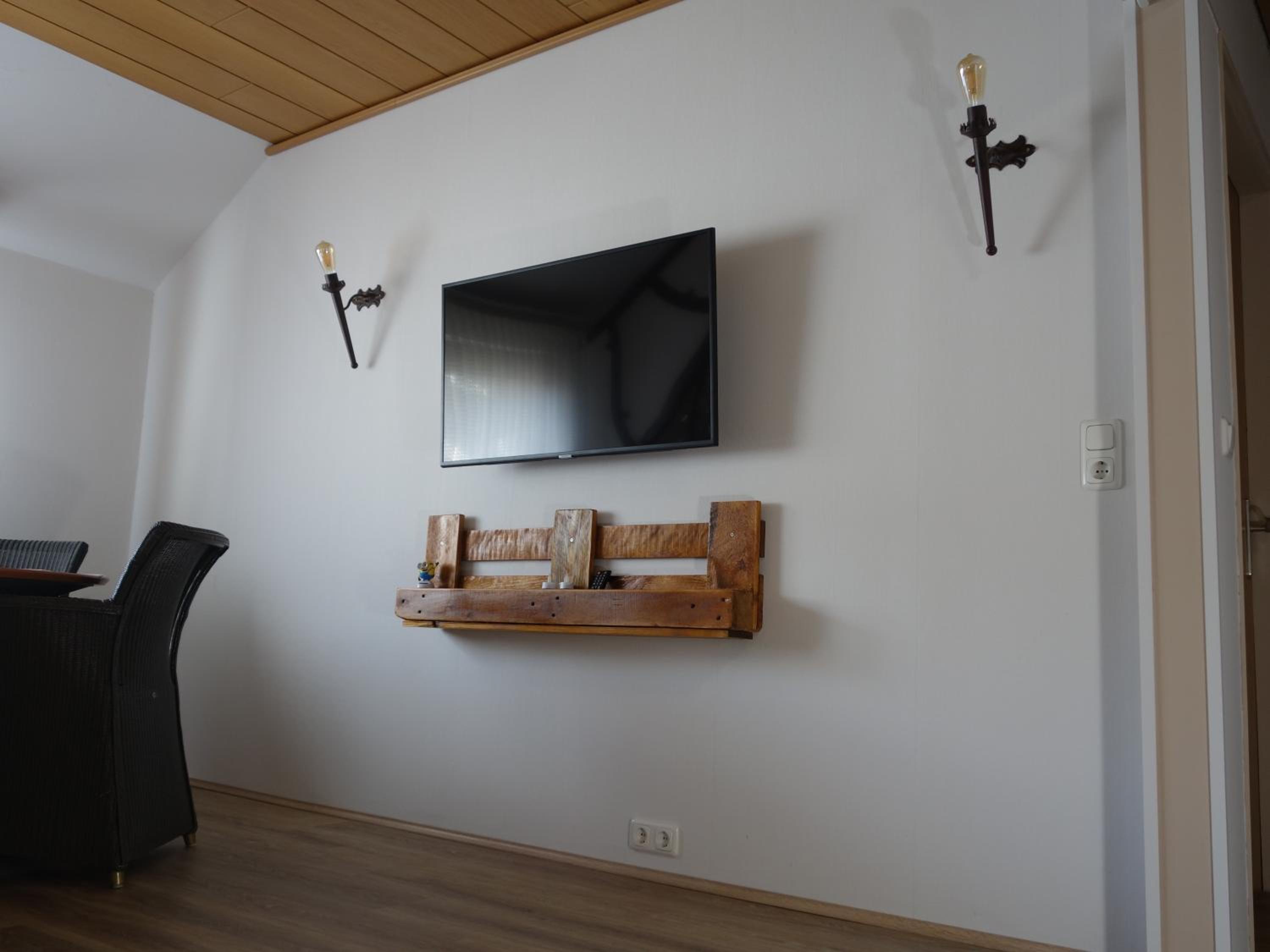 Mosea view 3