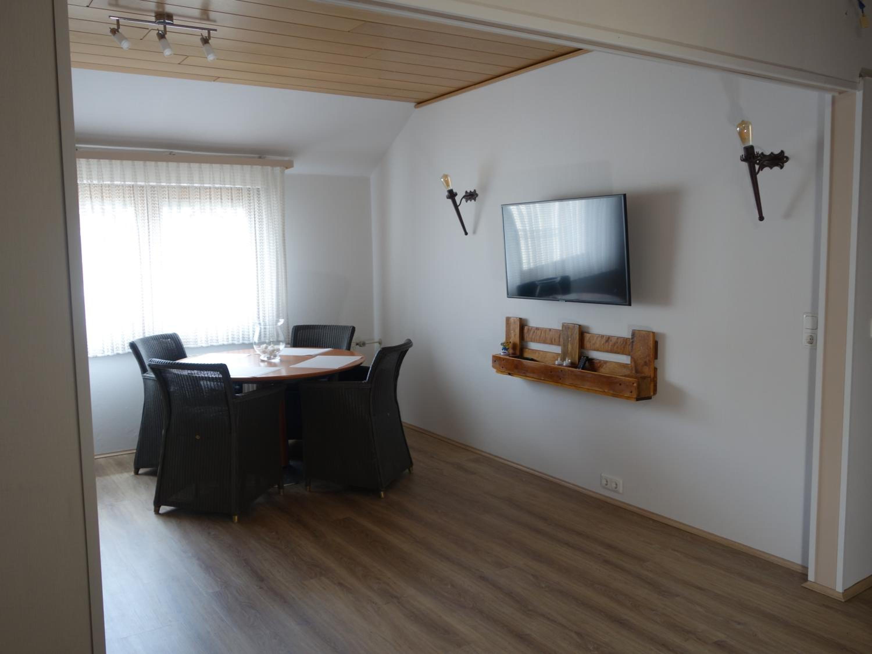 Mosea view 4