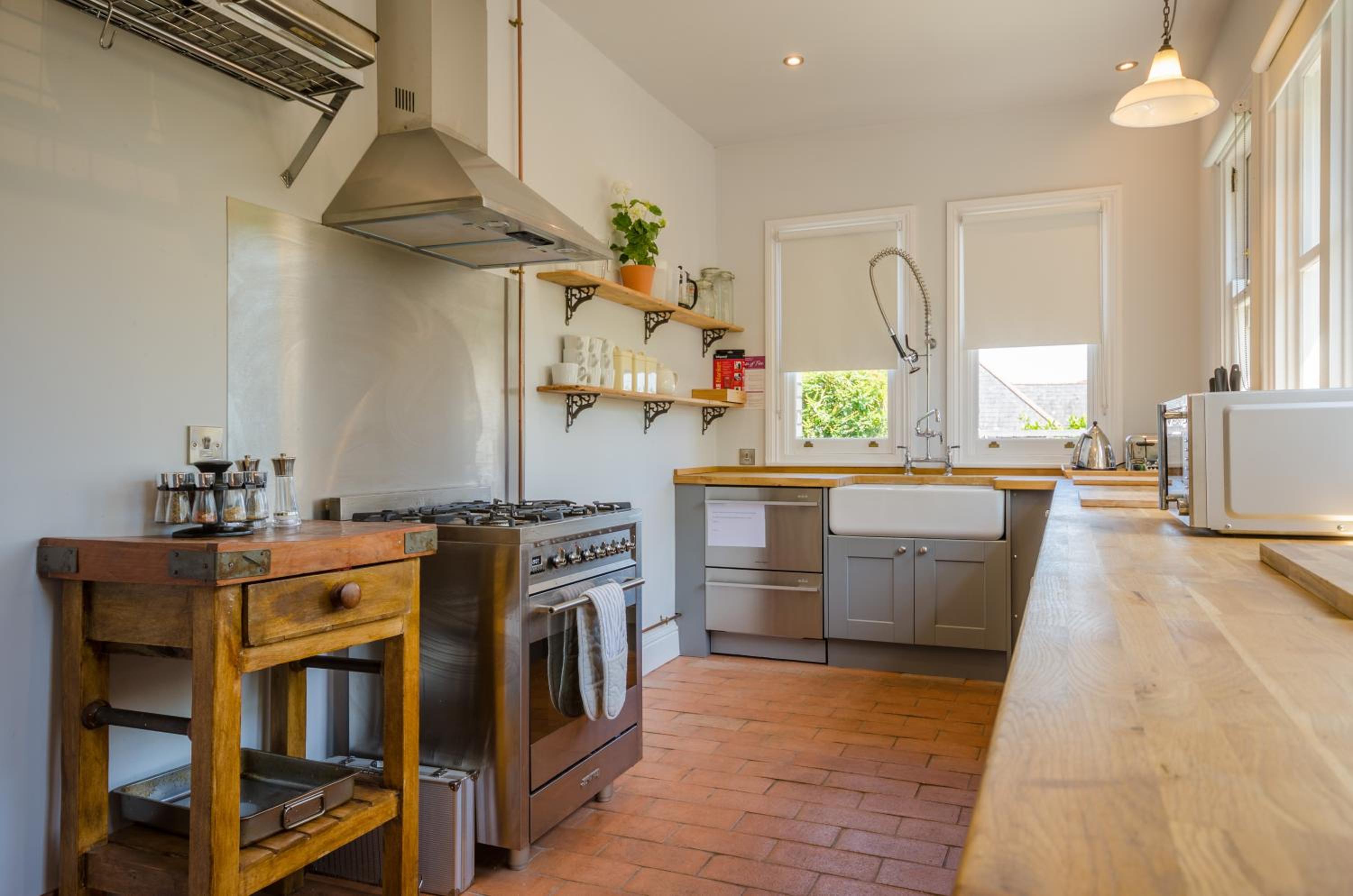 Luxury Victorian school with views of Harbour view 4