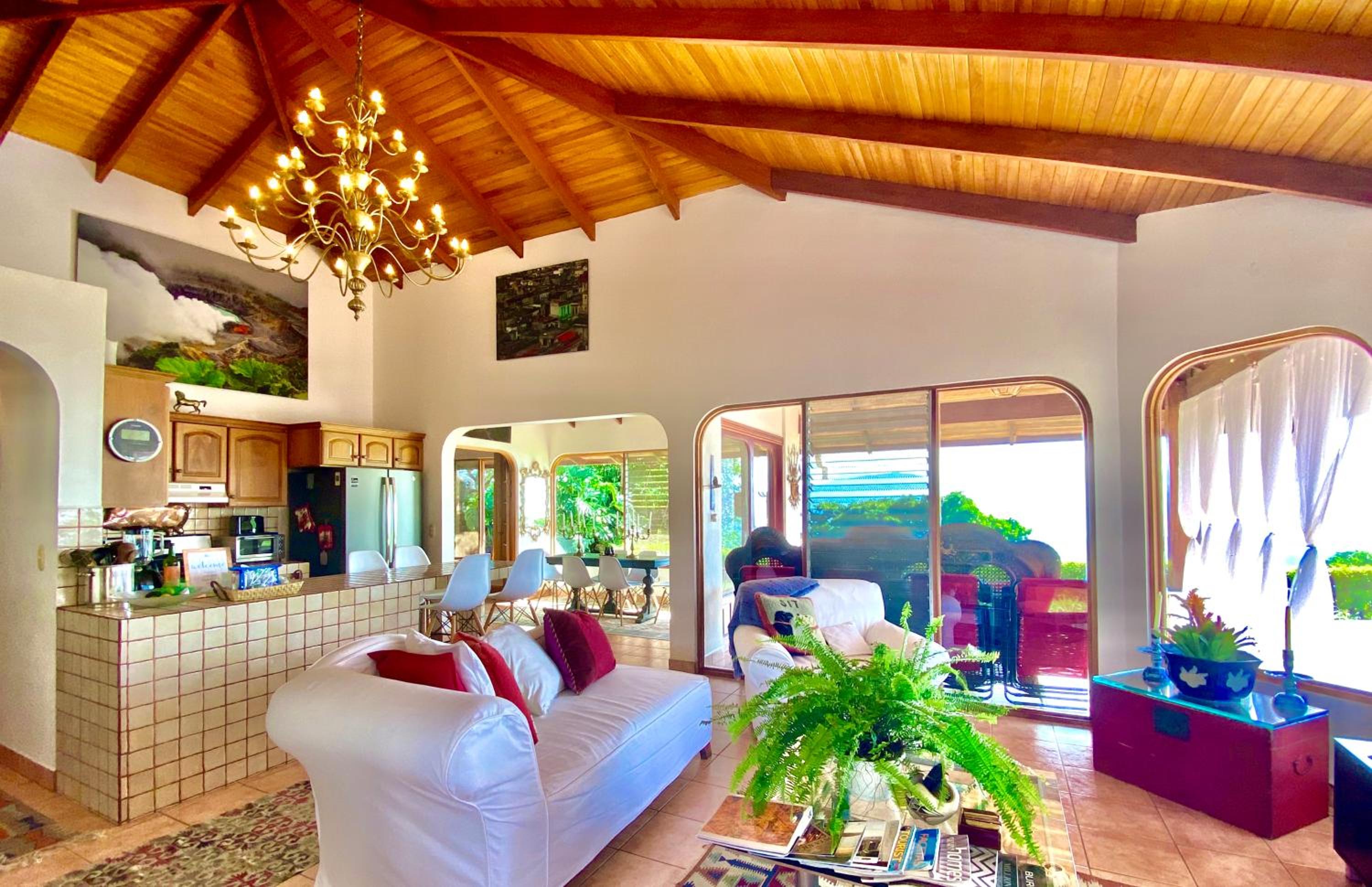 Magic Mountain Views Villa