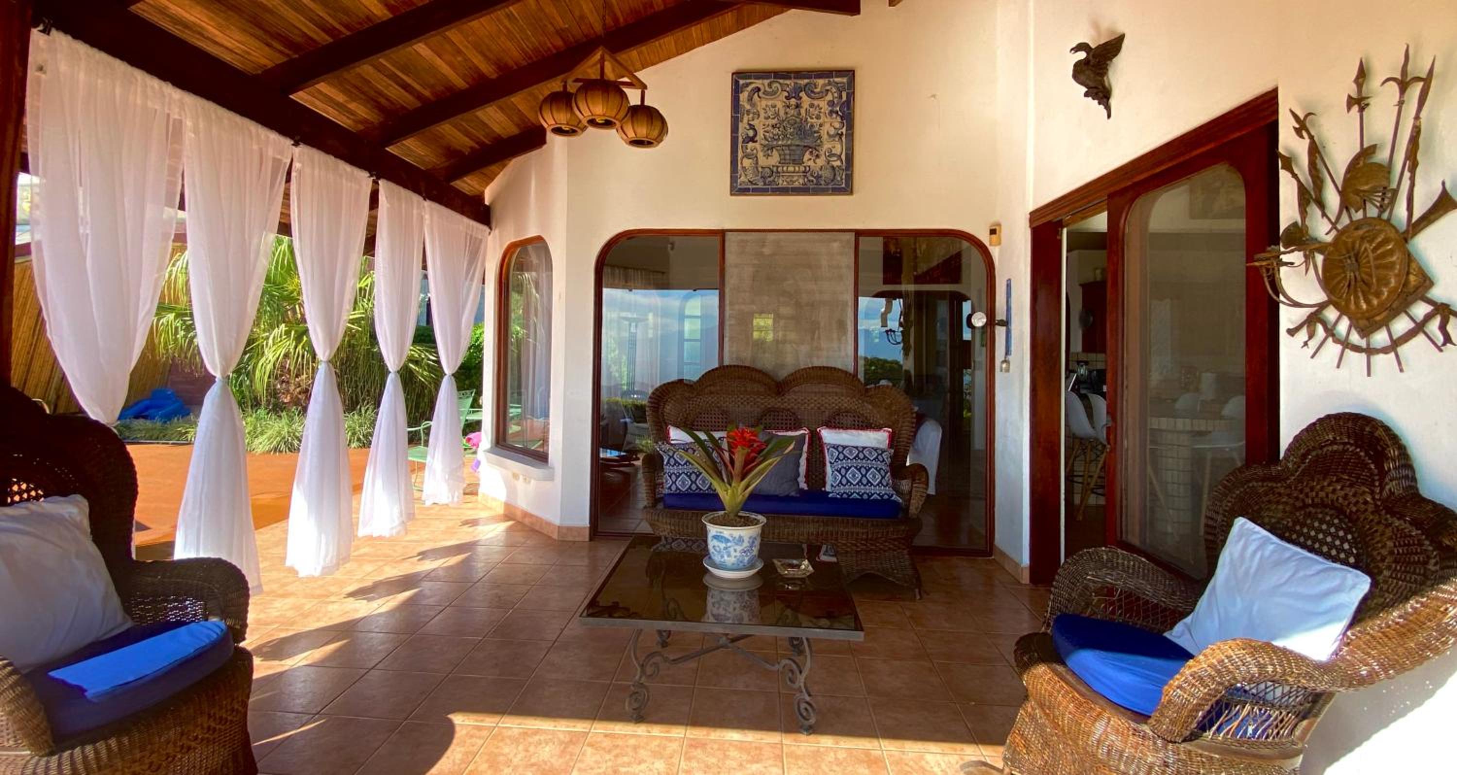 Magic Mountain Views Villa
