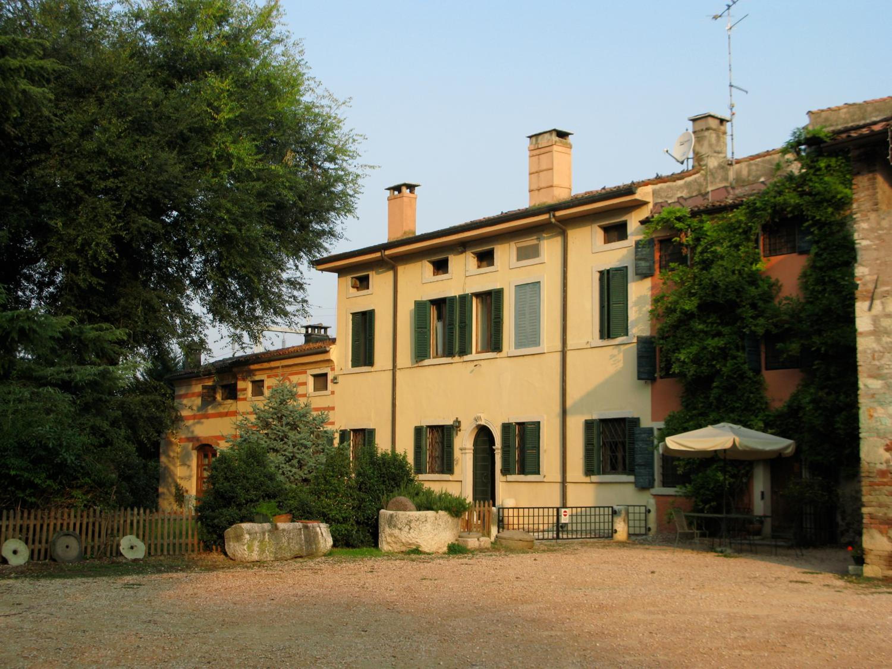 Agriturismo Corte Pellegrini