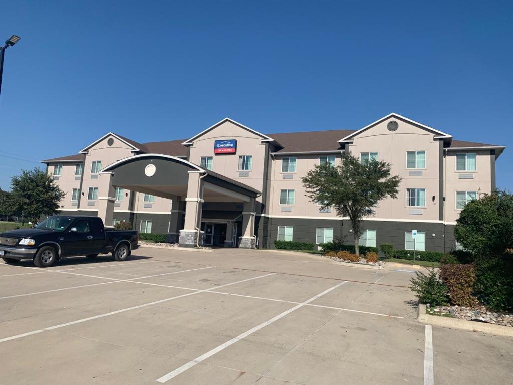 Quality Inn & Suites - Marlin view 3