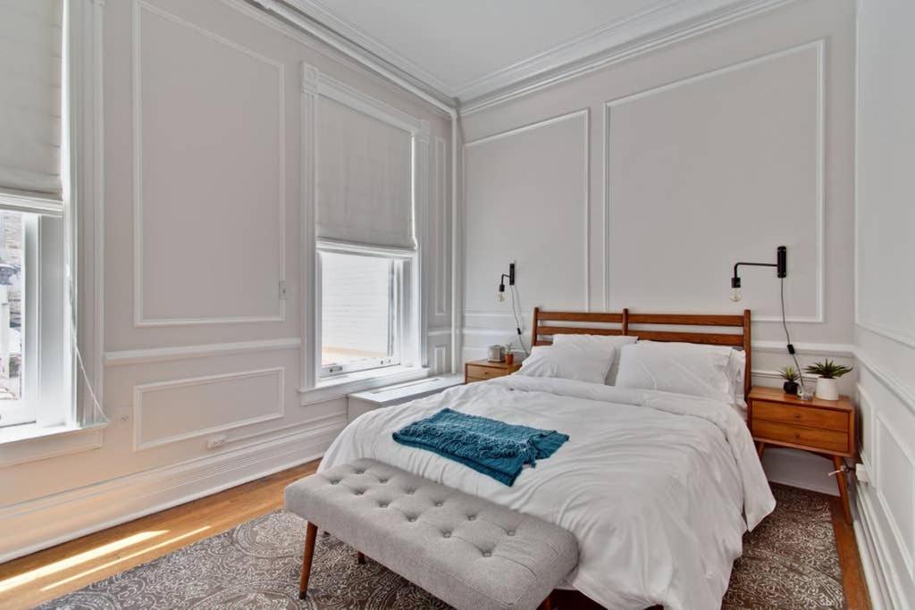 Historic luxury Townhouse in Downtown Chicago view 3