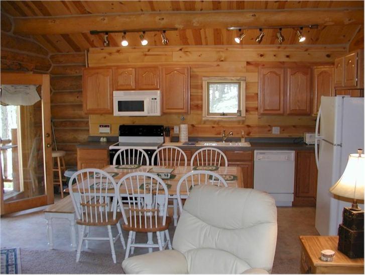 Trails End Lodge
