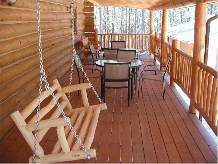Trails End Lodge