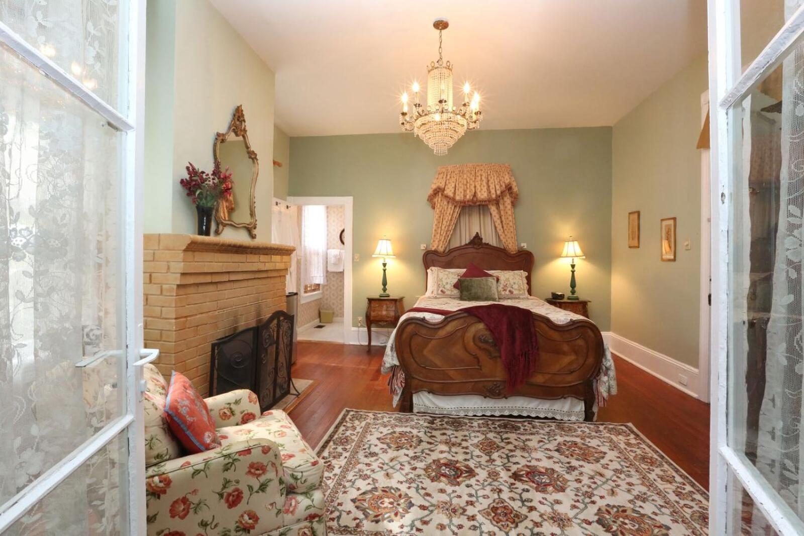Historic Sevilla House (Adults only)